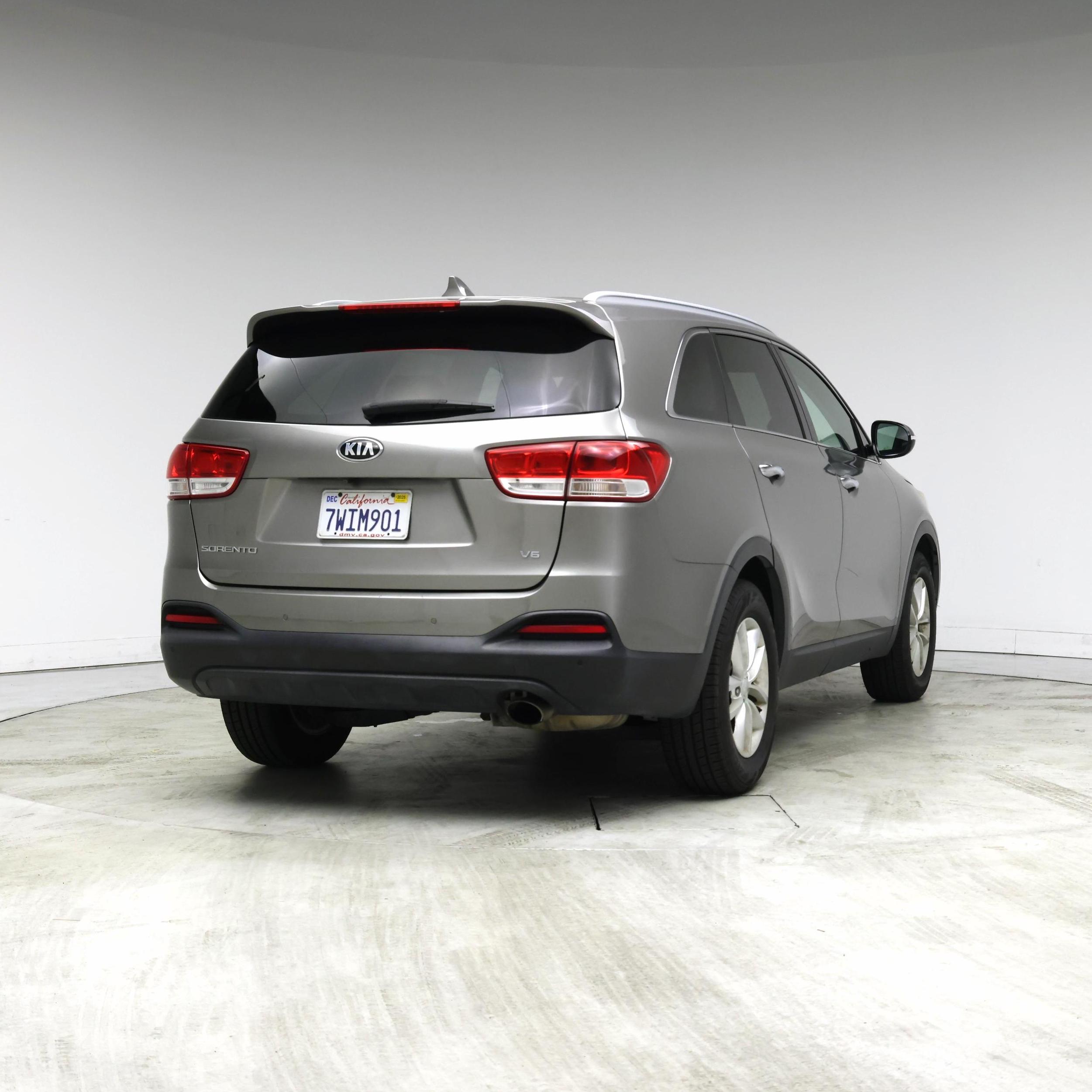 Thumbnail: 2017 Kia Sorento - 7