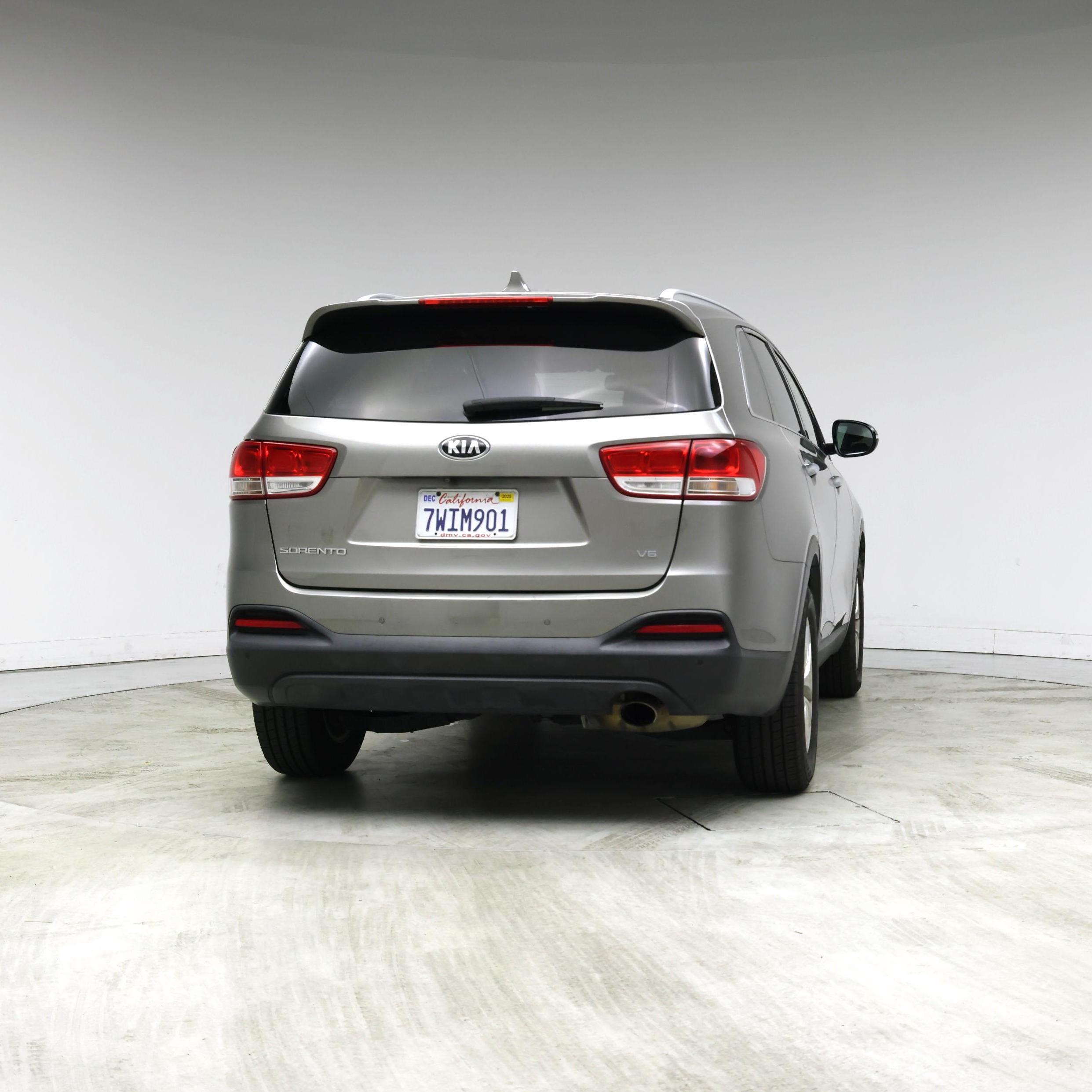 Thumbnail: 2017 Kia Sorento - 8