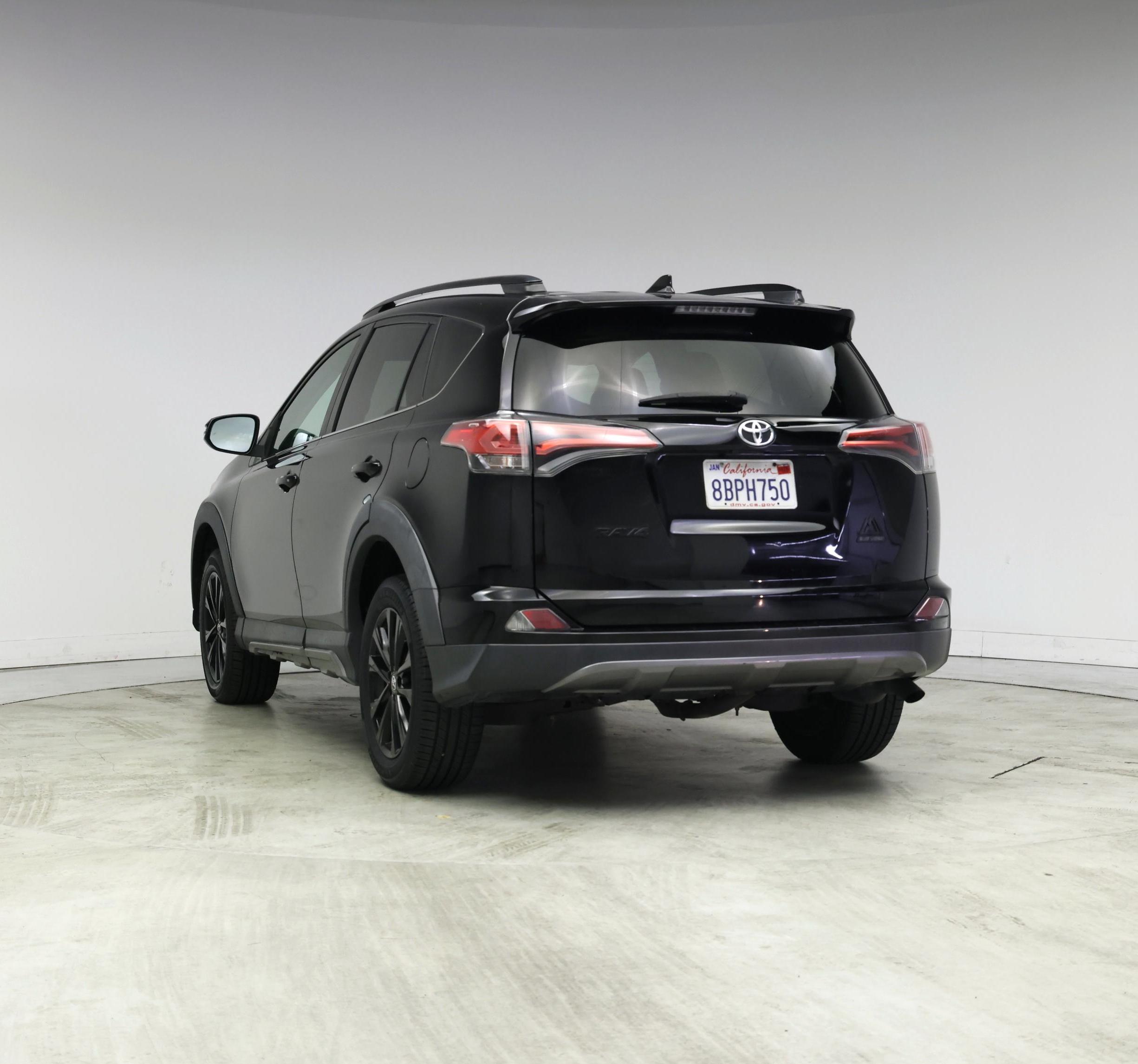 Thumbnail: 2018 Toyota RAV4 - 2