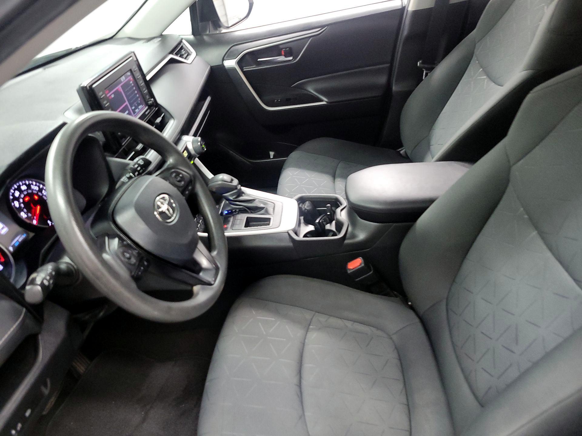 Thumbnail: 2021 Toyota RAV4 - 11
