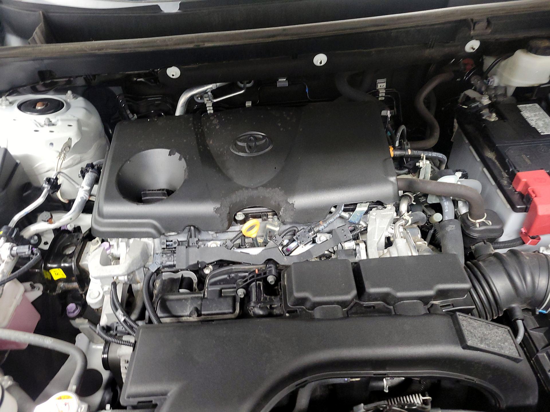 Thumbnail: 2021 Toyota RAV4 - 19