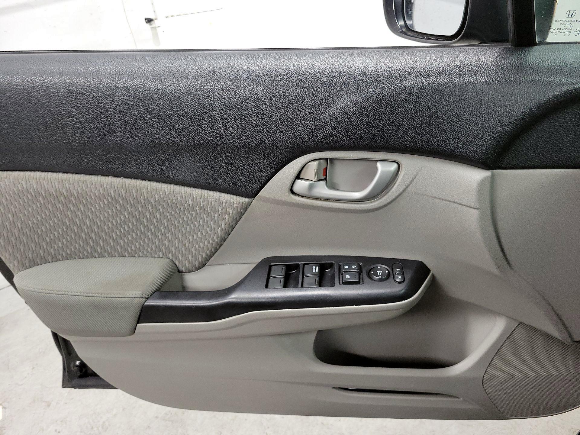 Thumbnail: 2015 Honda Civic - 12