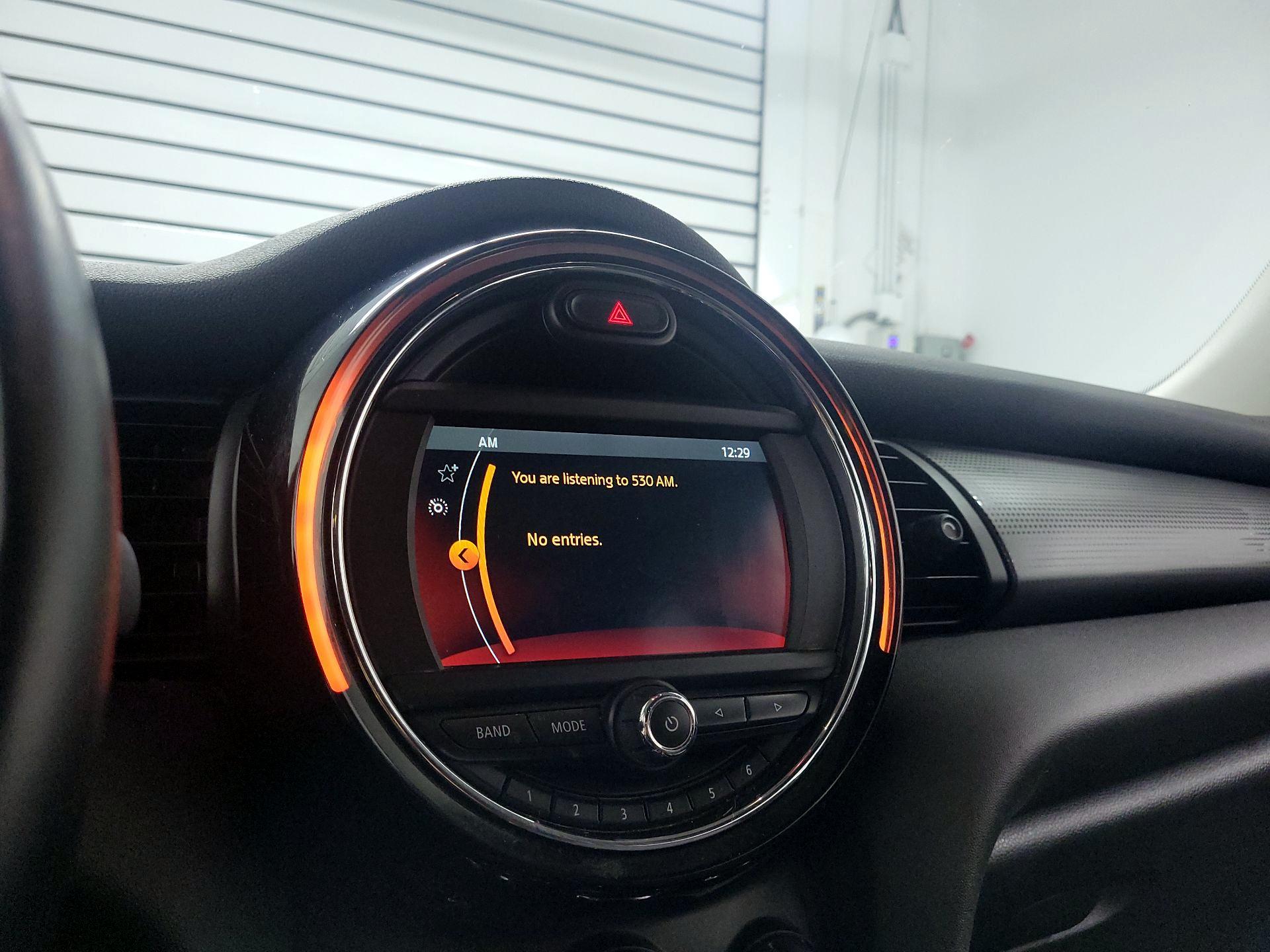 Thumbnail: 2019 MINI Cooper Hardtop - 15