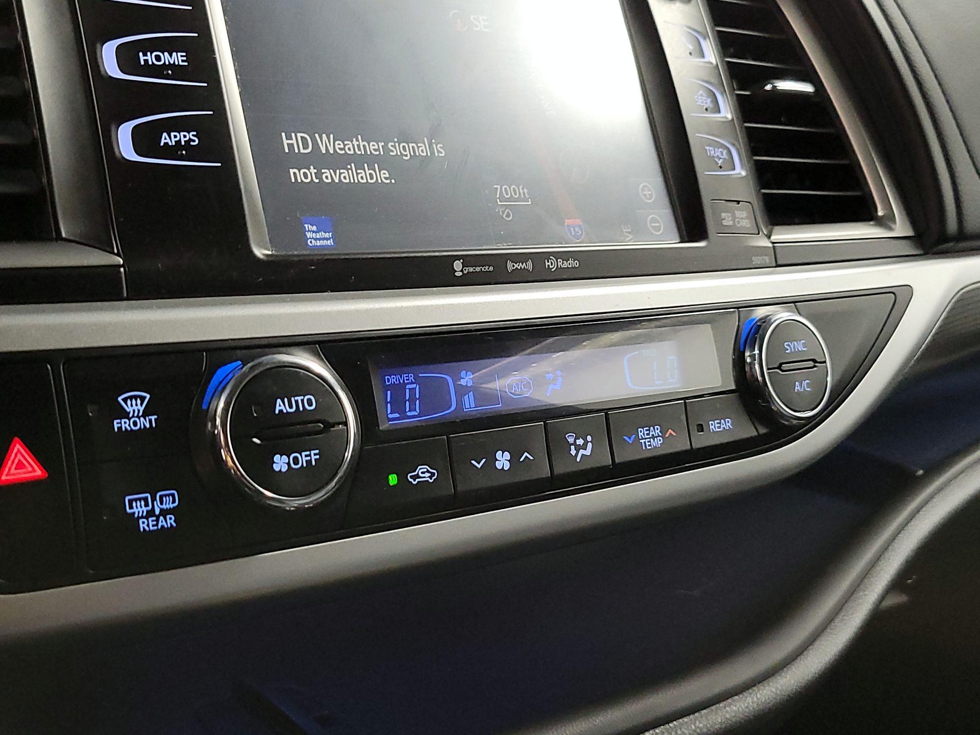Thumbnail: 2017 Toyota Highlander - 16