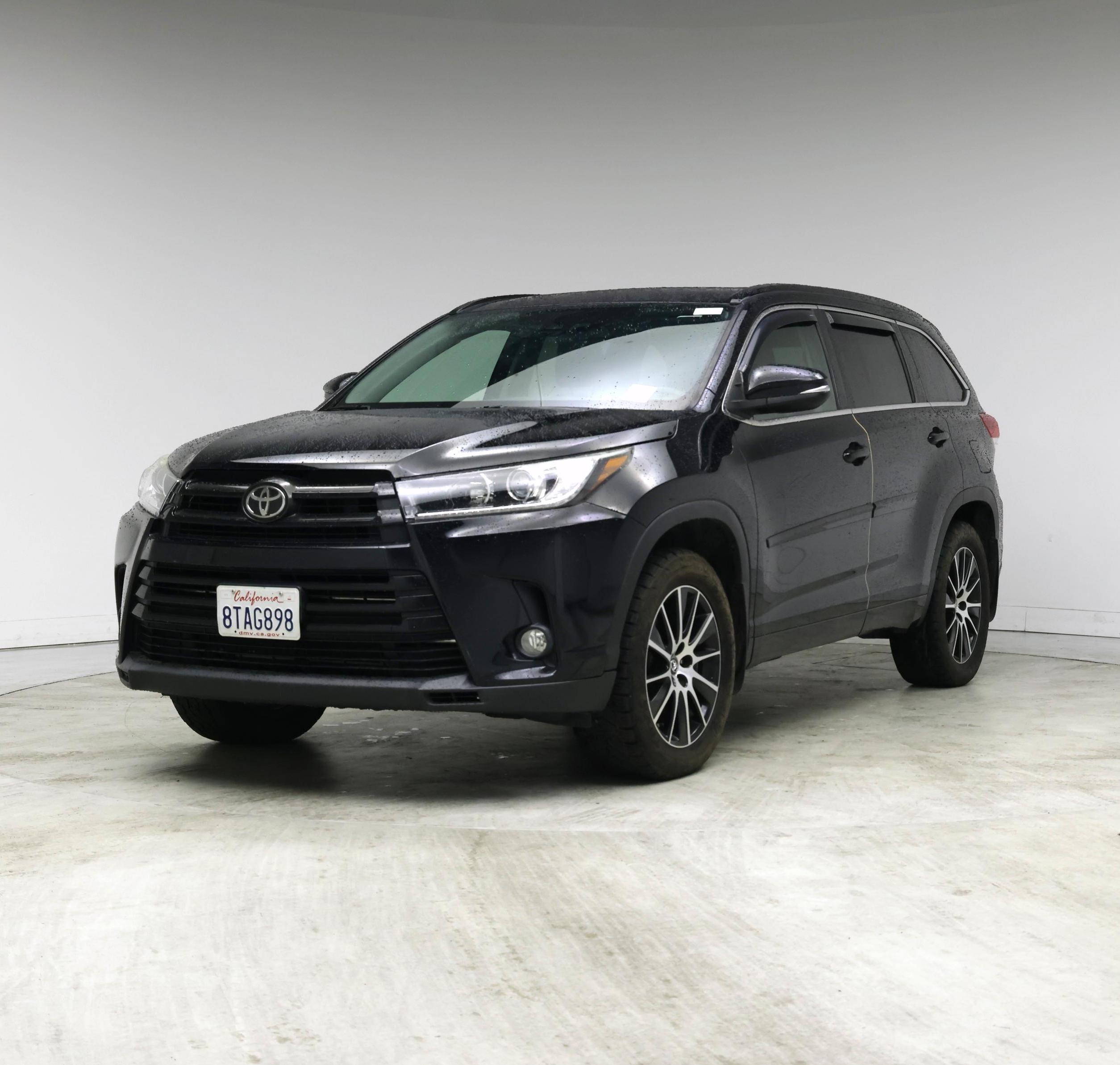 Thumbnail: 2017 Toyota Highlander - 4