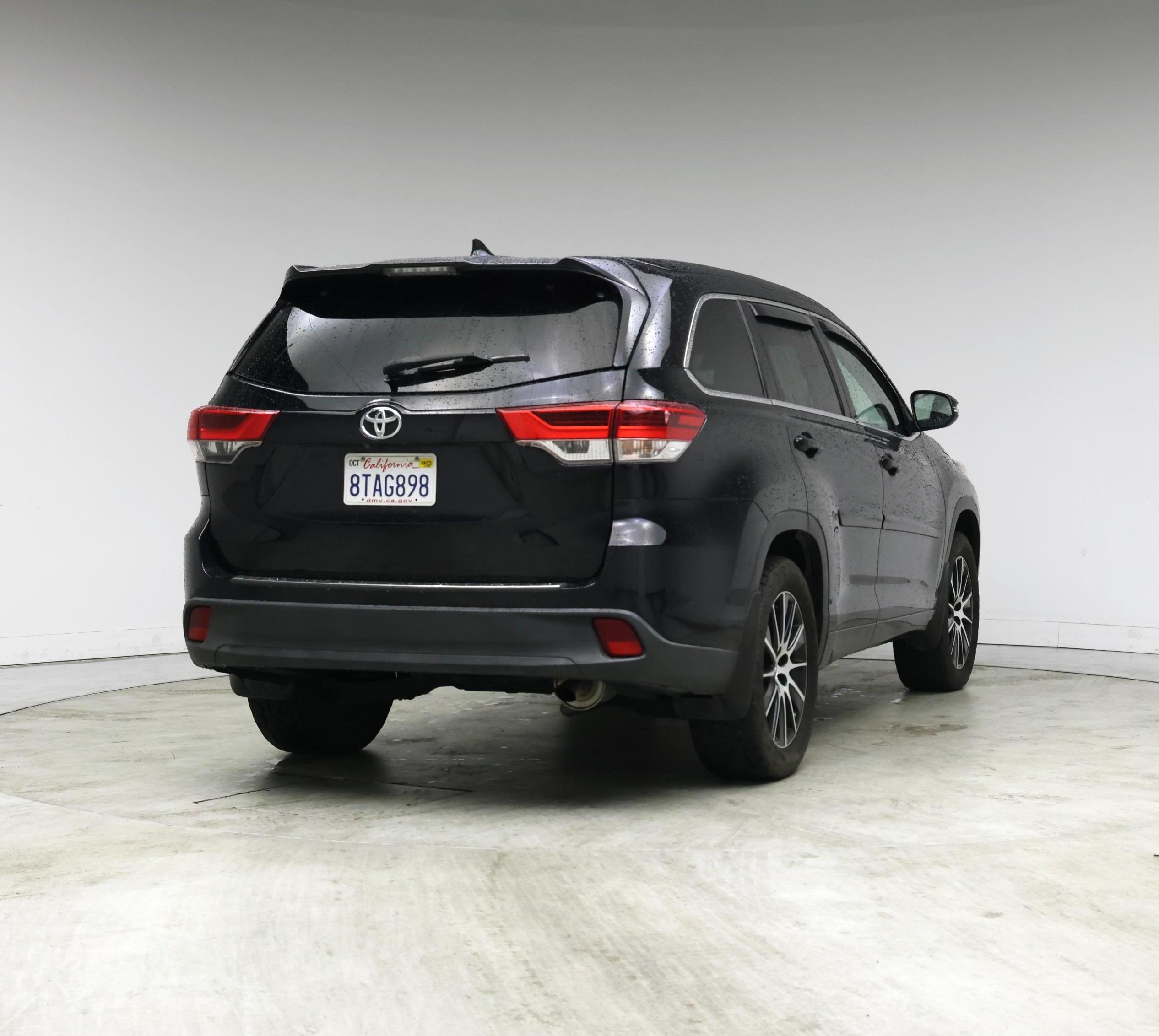 Thumbnail: 2017 Toyota Highlander - 8