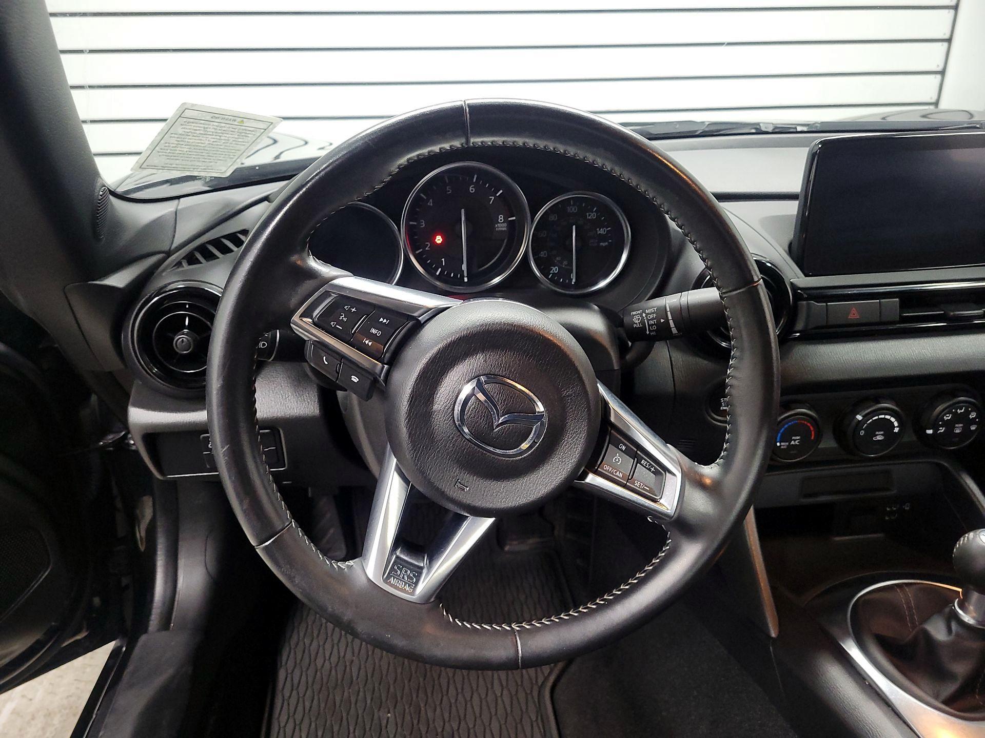 Thumbnail: 2022 Mazda MX-5 Miata - 10