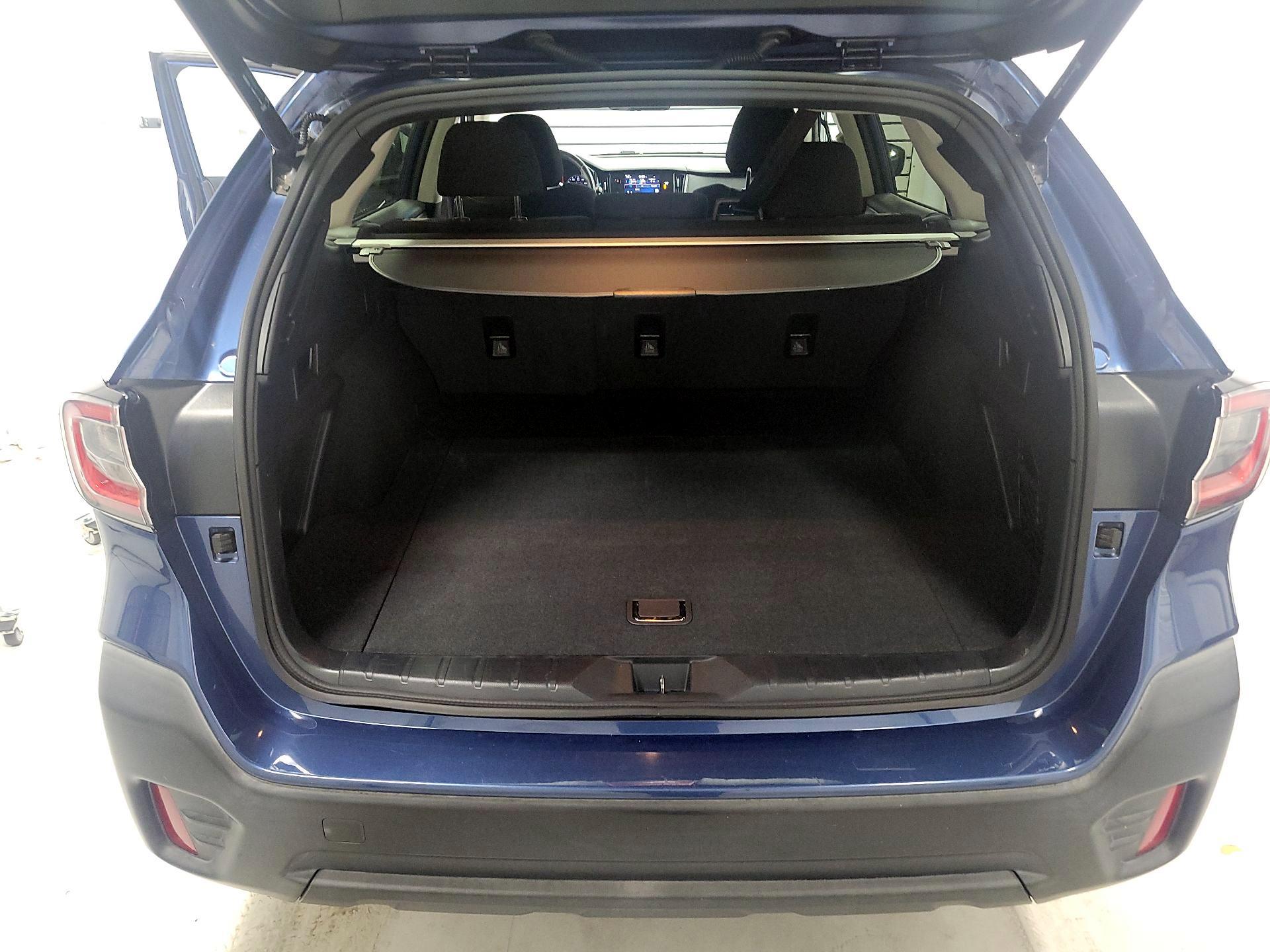 Thumbnail: 2022 Subaru Outback - 18