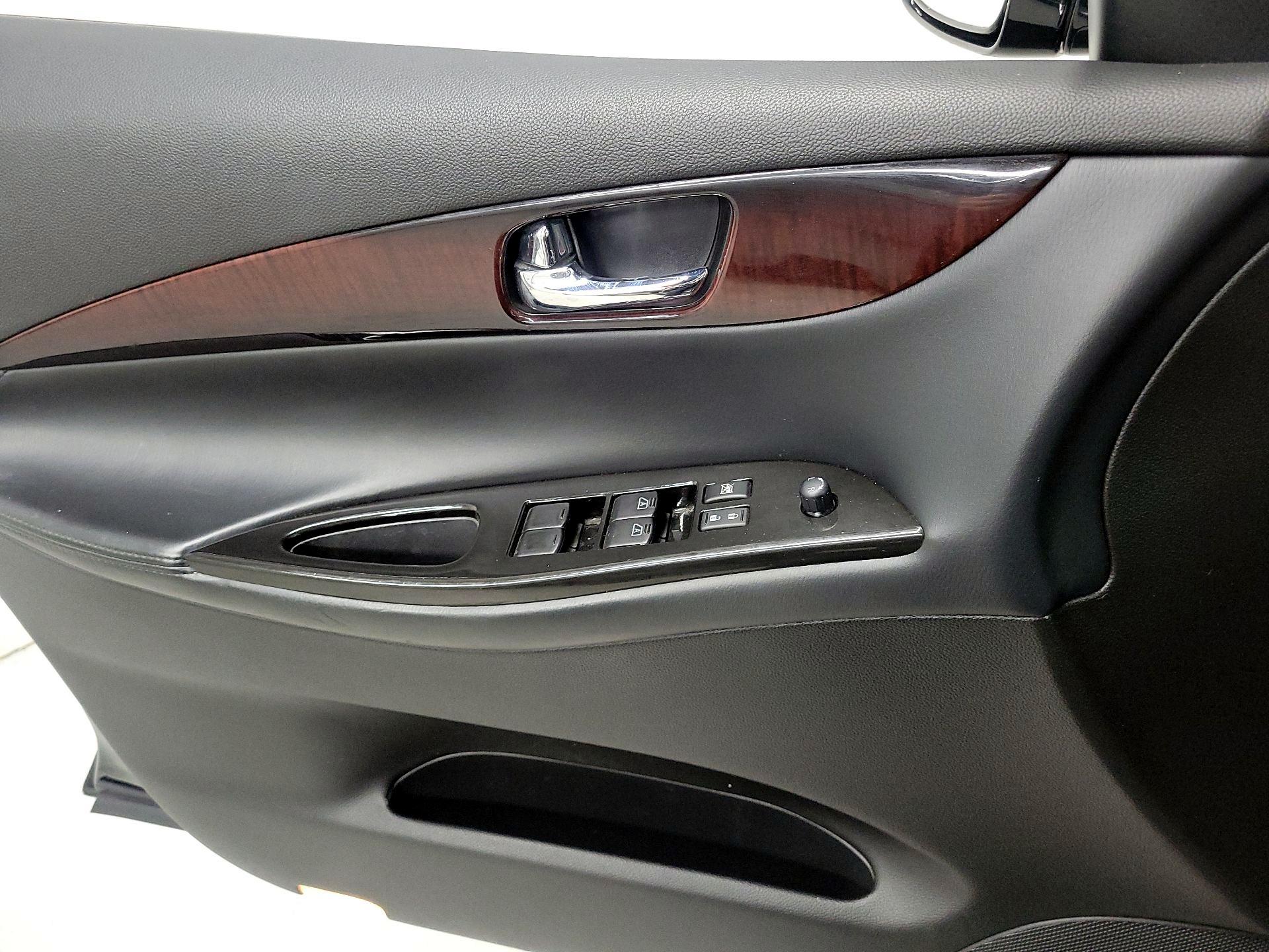 Thumbnail: 2014 INFINITI QX50 - 12