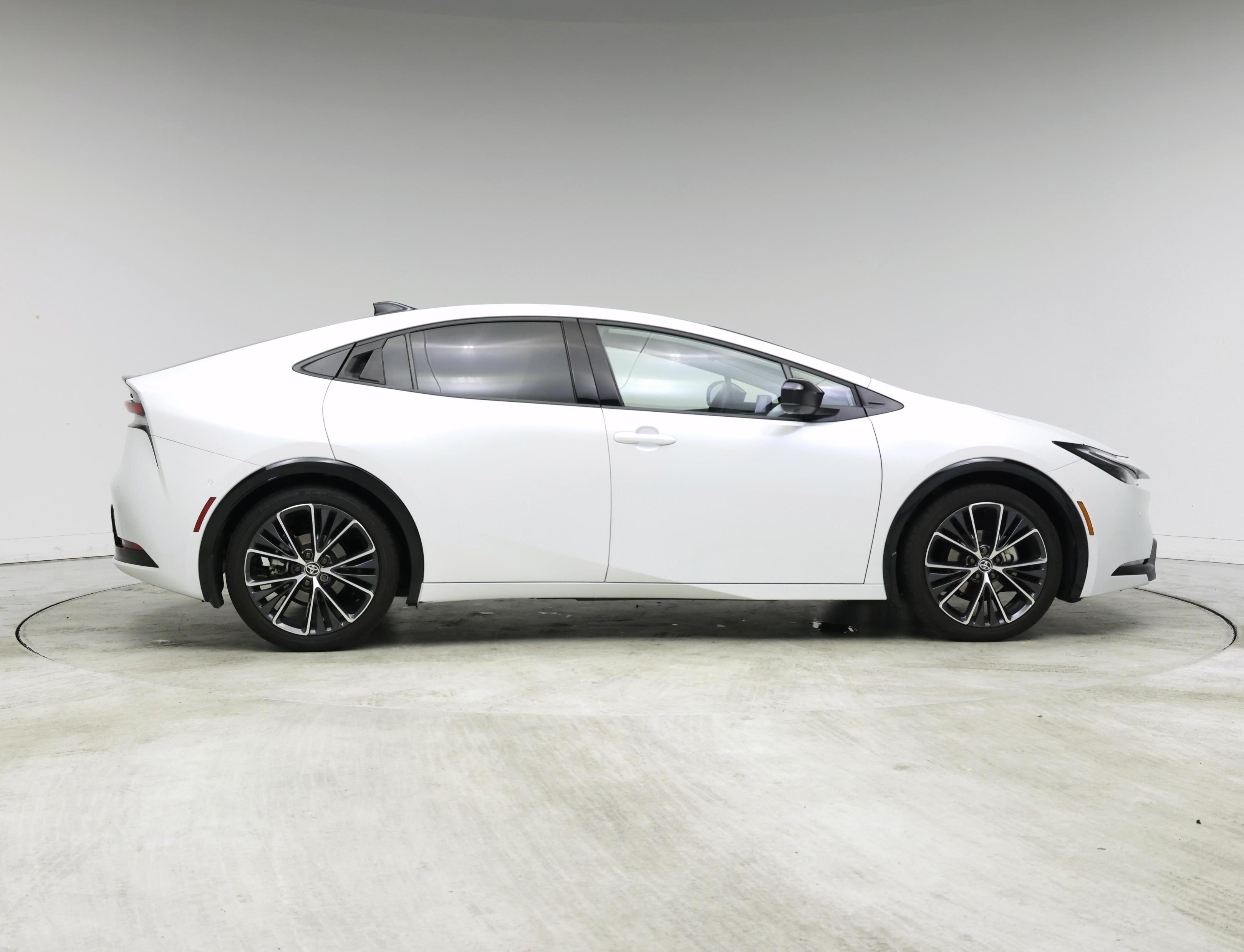Thumbnail: 2024 Toyota Prius - 7