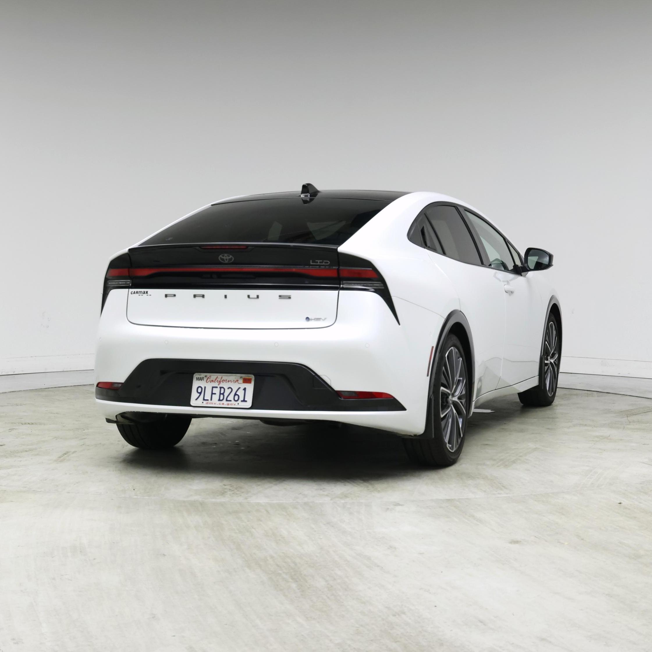 Thumbnail: 2024 Toyota Prius - 8