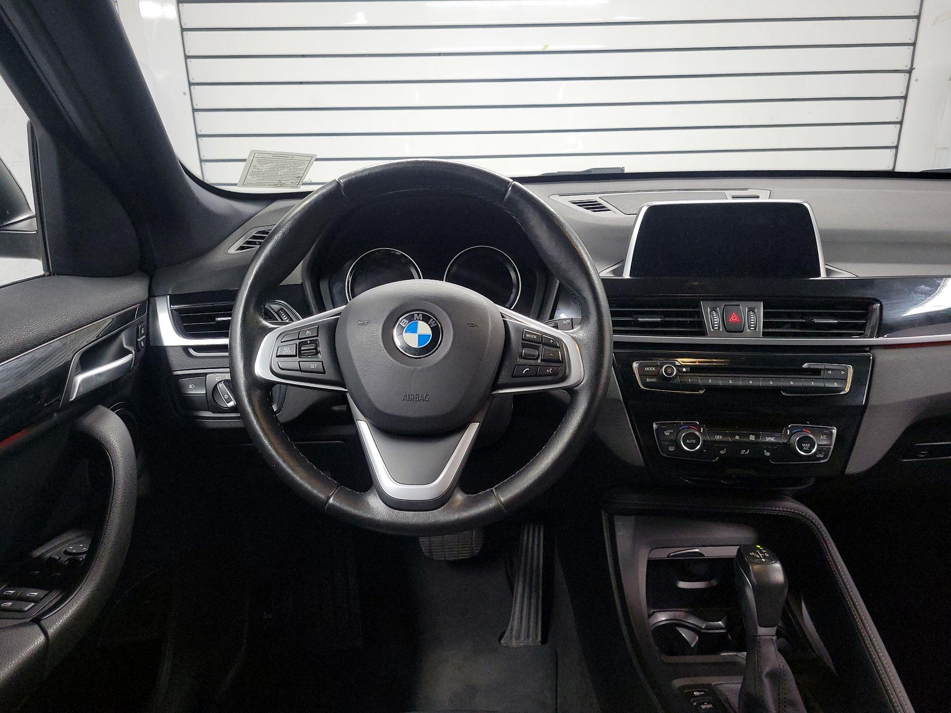 Thumbnail: 2018 BMW X1 - 10