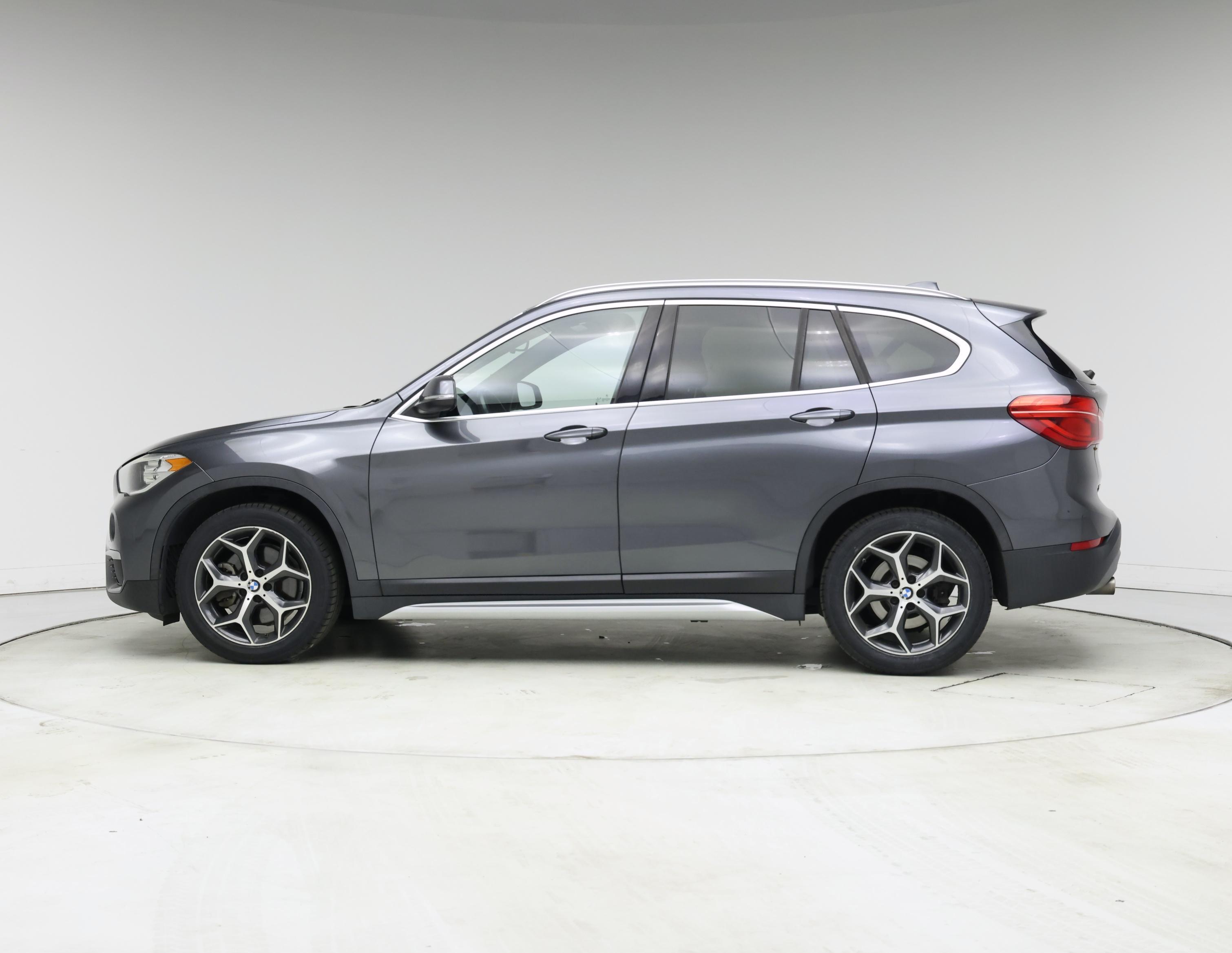 Thumbnail: 2018 BMW X1 - 3