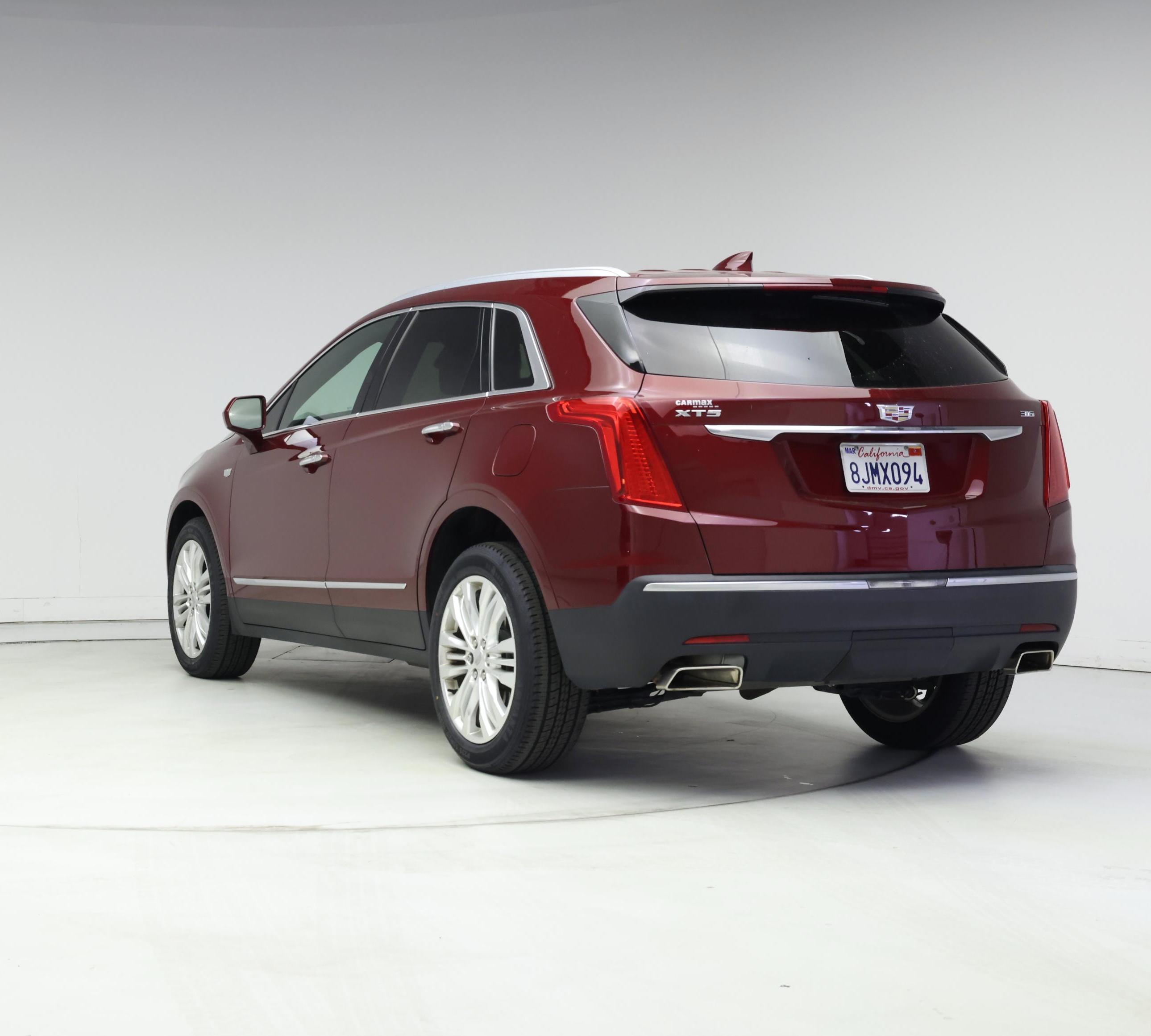 Thumbnail: 2017 Cadillac XT5 - 2