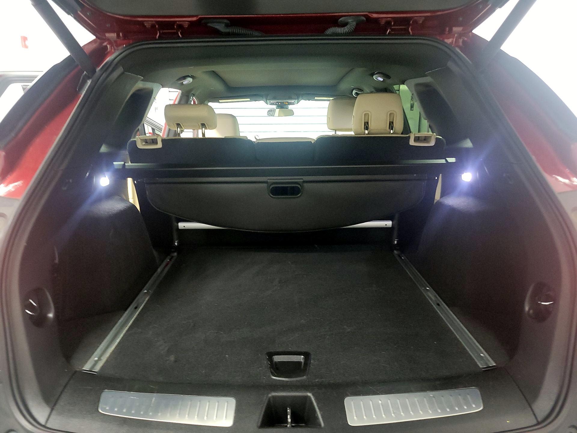 Thumbnail: 2017 Cadillac XT5 - 19