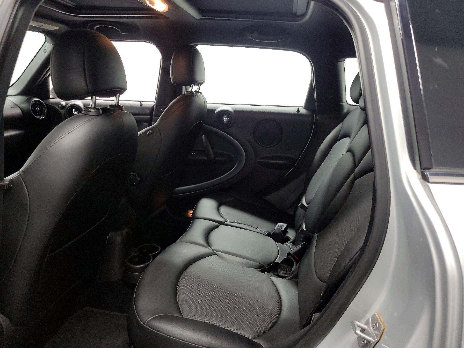 Thumbnail: 2015 MINI Cooper Countryman - 16