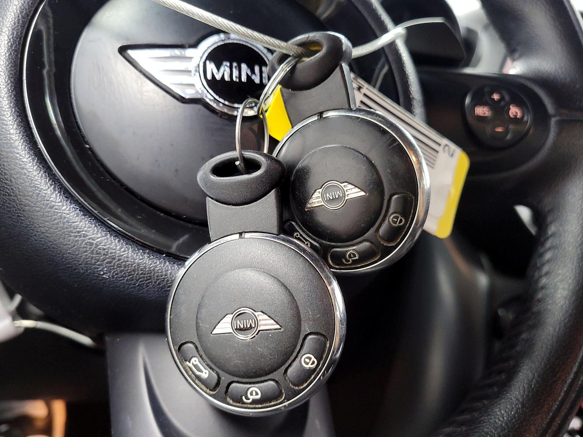 Thumbnail: 2015 MINI Cooper Countryman - 19