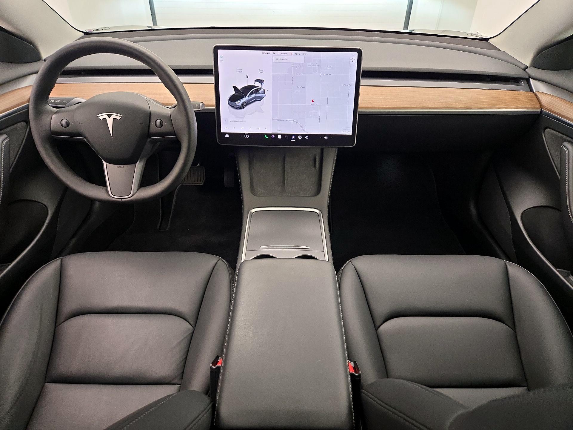 Thumbnail: 2022 Tesla Model 3 - 9