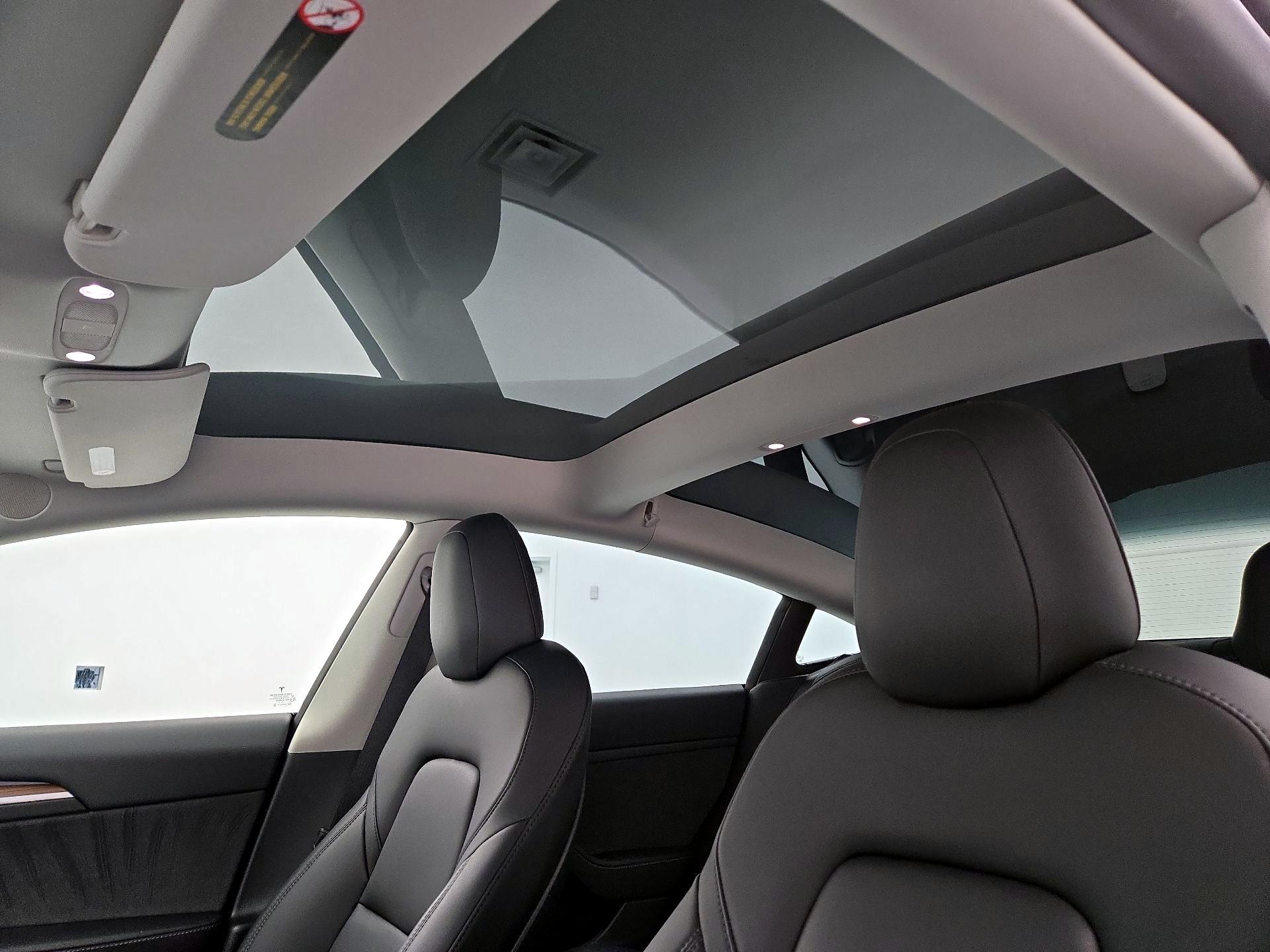 Thumbnail: 2022 Tesla Model 3 - 19