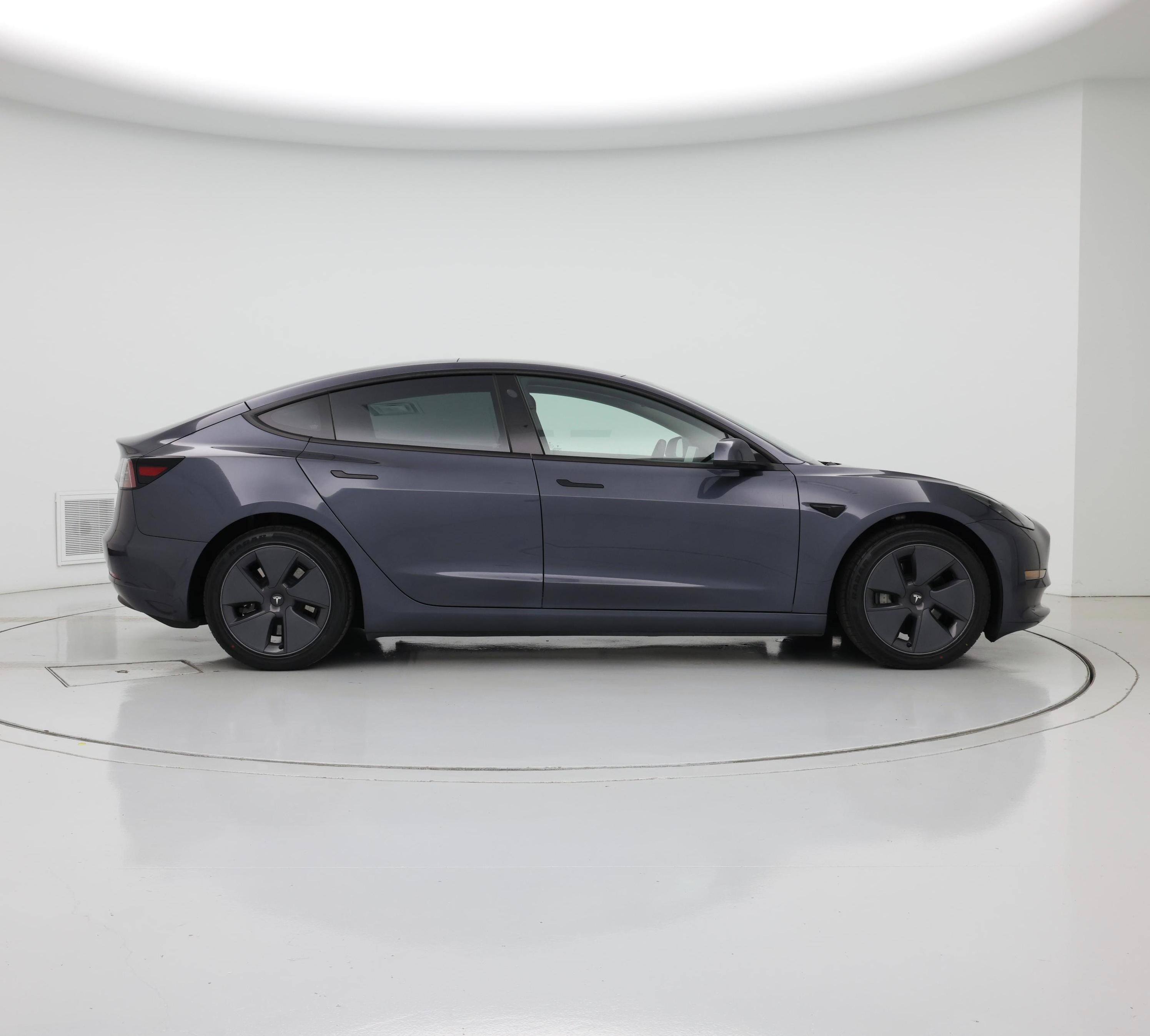Thumbnail: 2022 Tesla Model 3 - 7