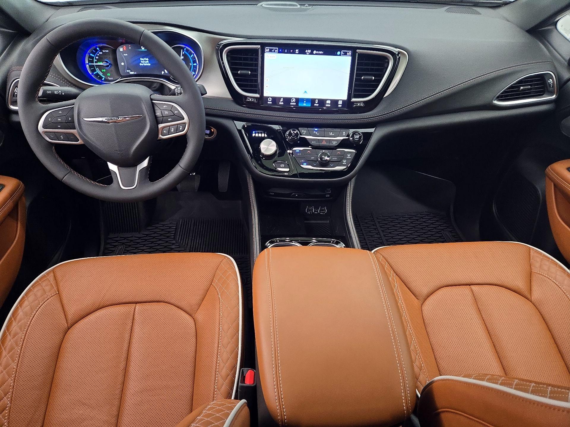Thumbnail: 2025 Chrysler Pacifica - 9