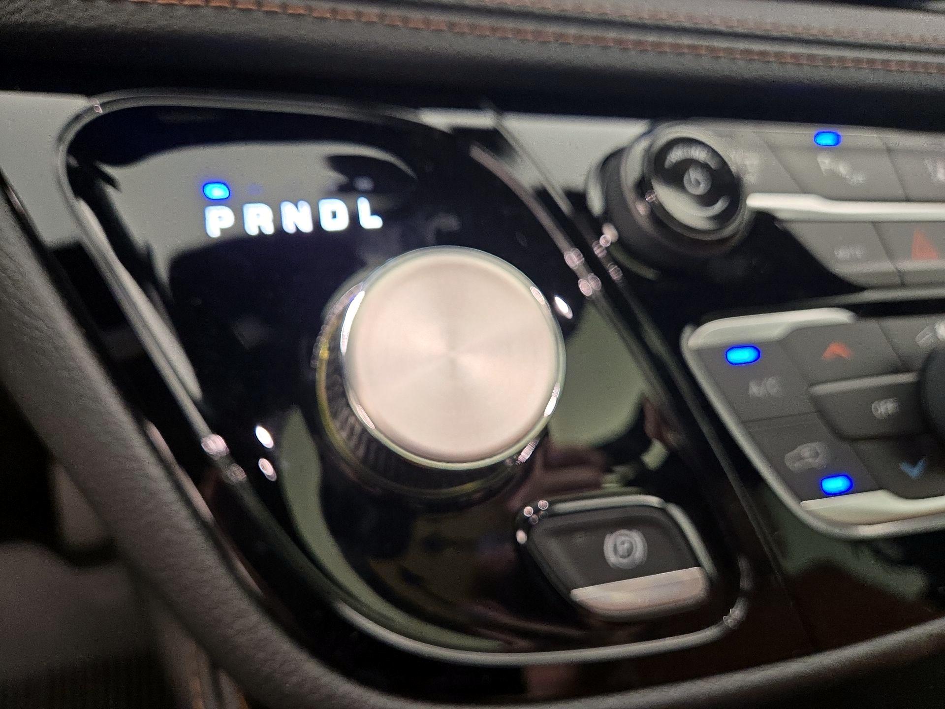 Thumbnail: 2025 Chrysler Pacifica - 18
