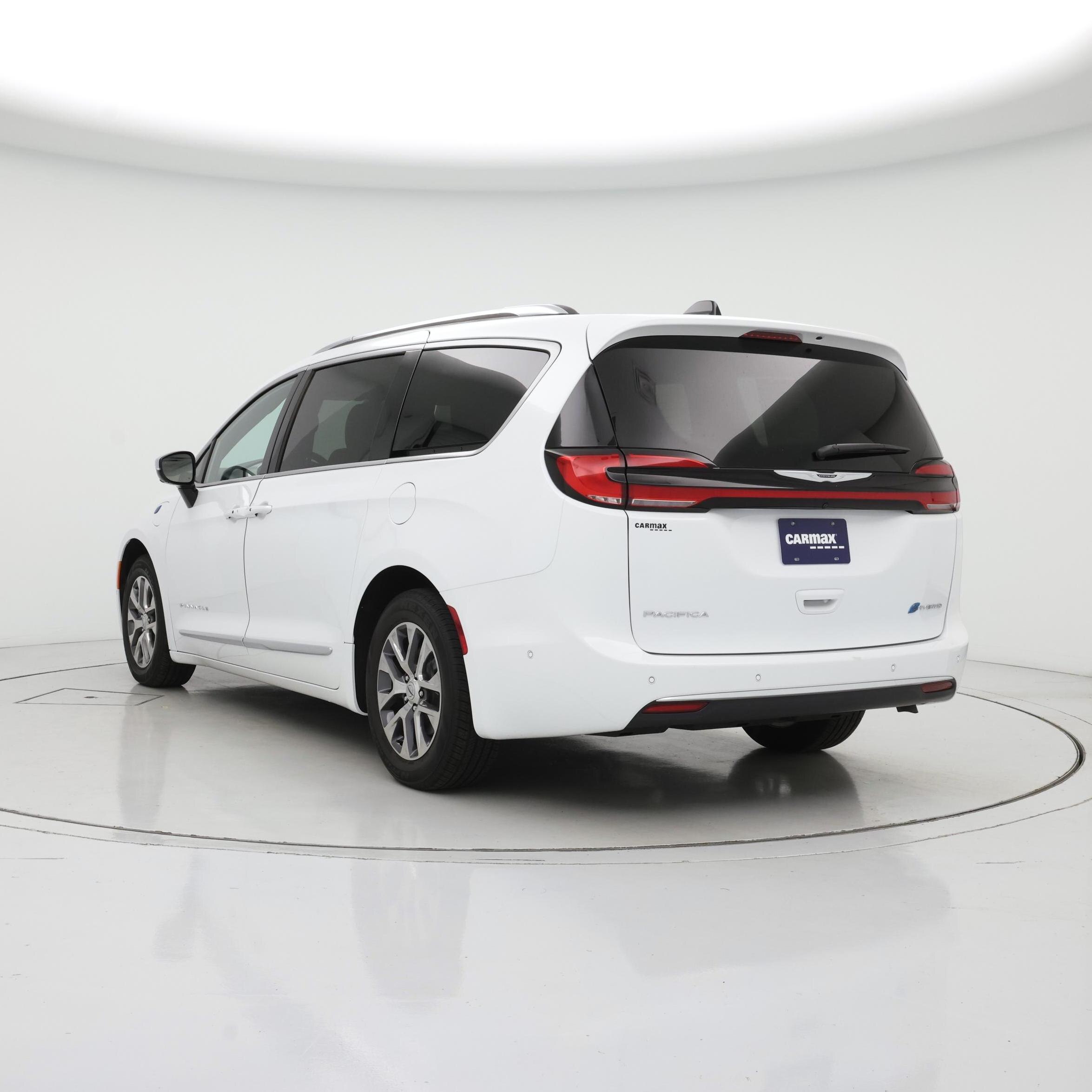 Thumbnail: 2025 Chrysler Pacifica - 2