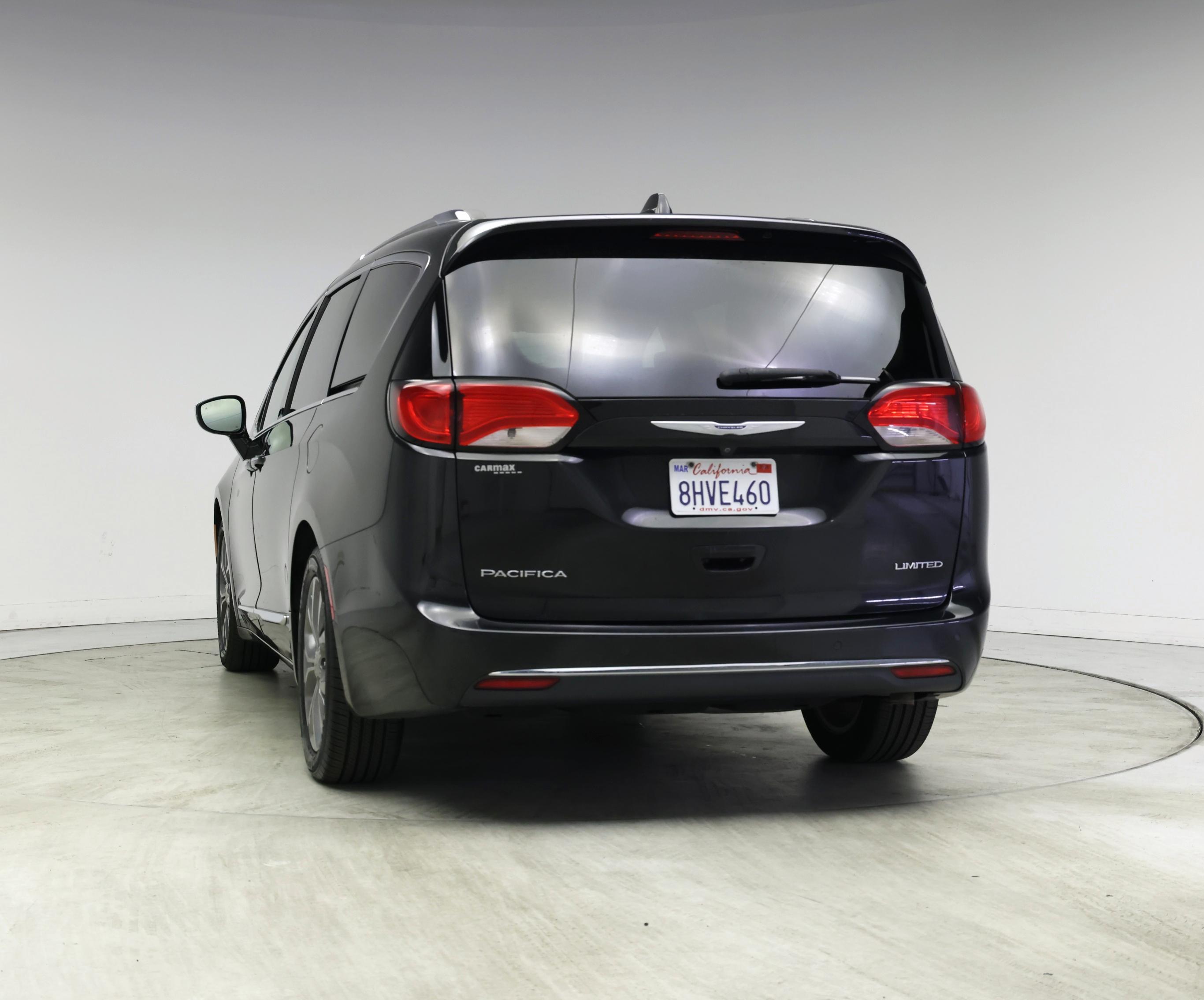 Thumbnail: 2019 Chrysler Pacifica - 6
