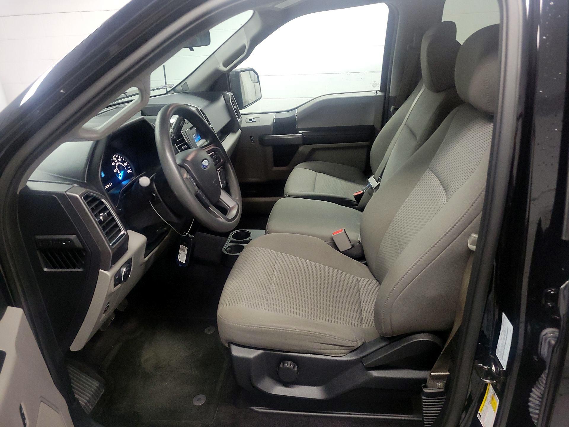 Thumbnail: 2017 Ford F-150 - 11