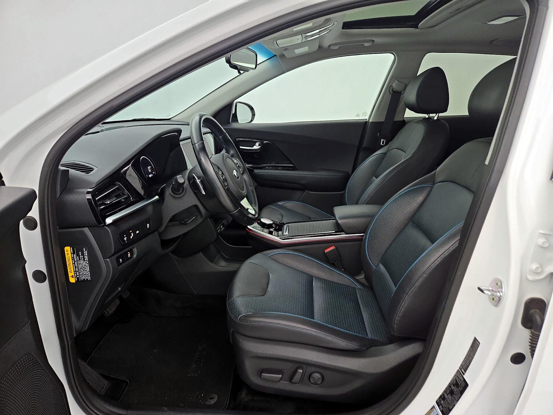 Thumbnail: 2020 Kia Niro - 11