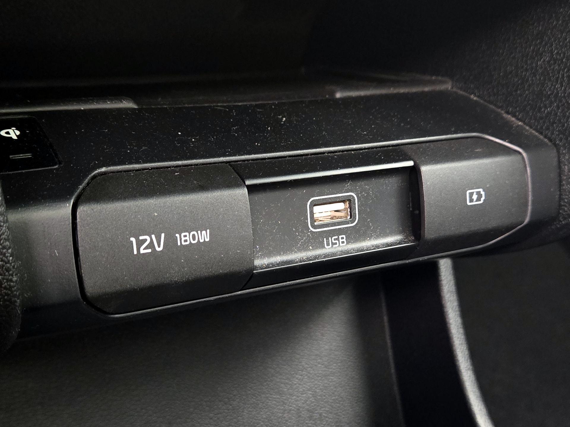 Thumbnail: 2020 Kia Niro - 19