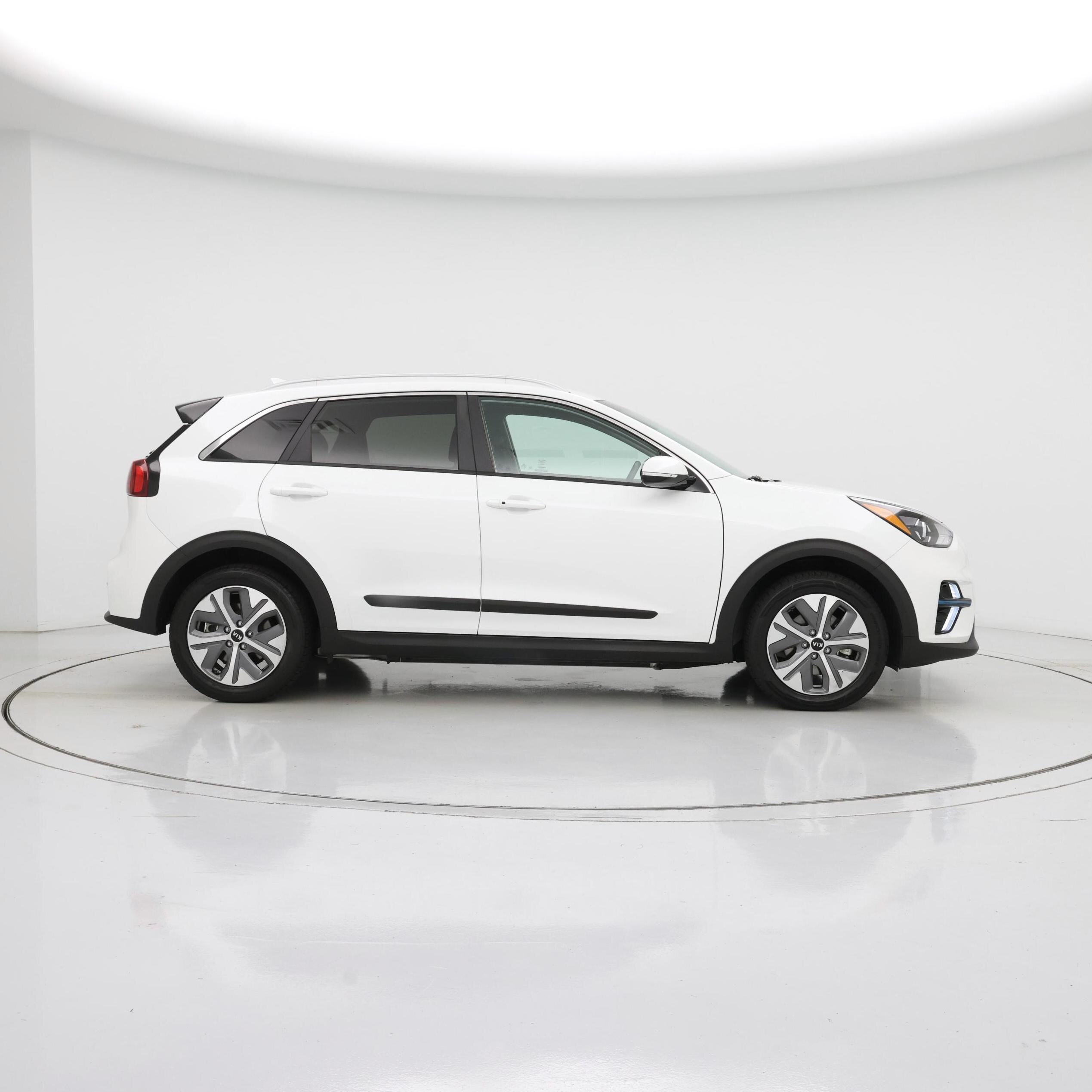 Thumbnail: 2020 Kia Niro - 7