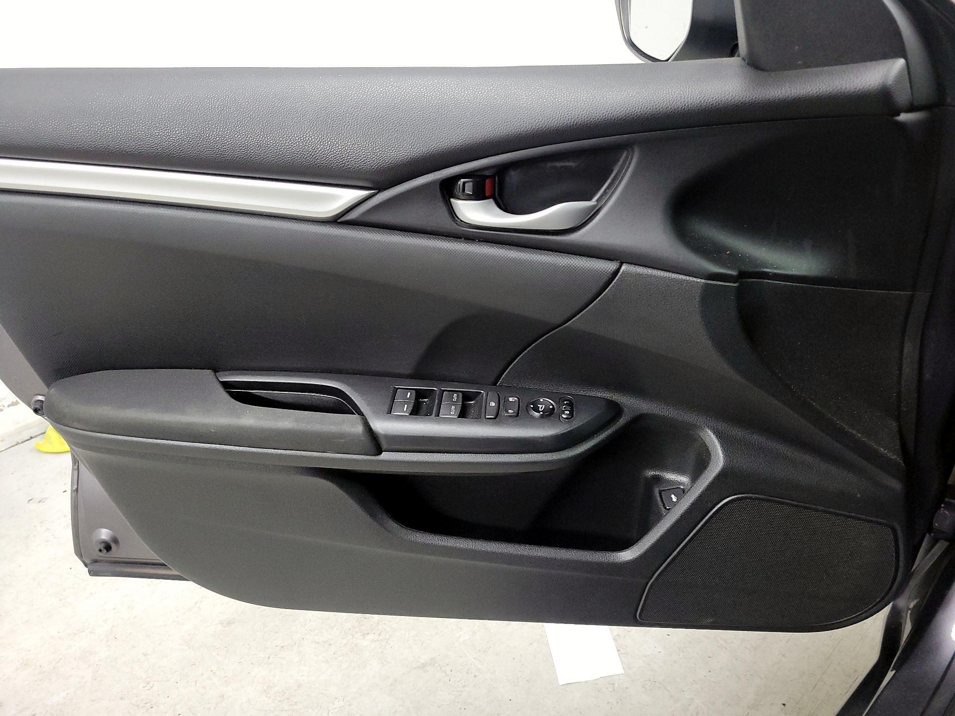 Thumbnail: 2019 Honda Civic - 12