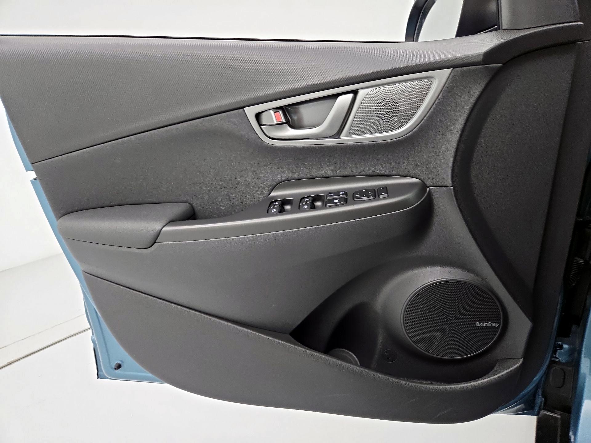 Thumbnail: 2020 Hyundai Kona - 12