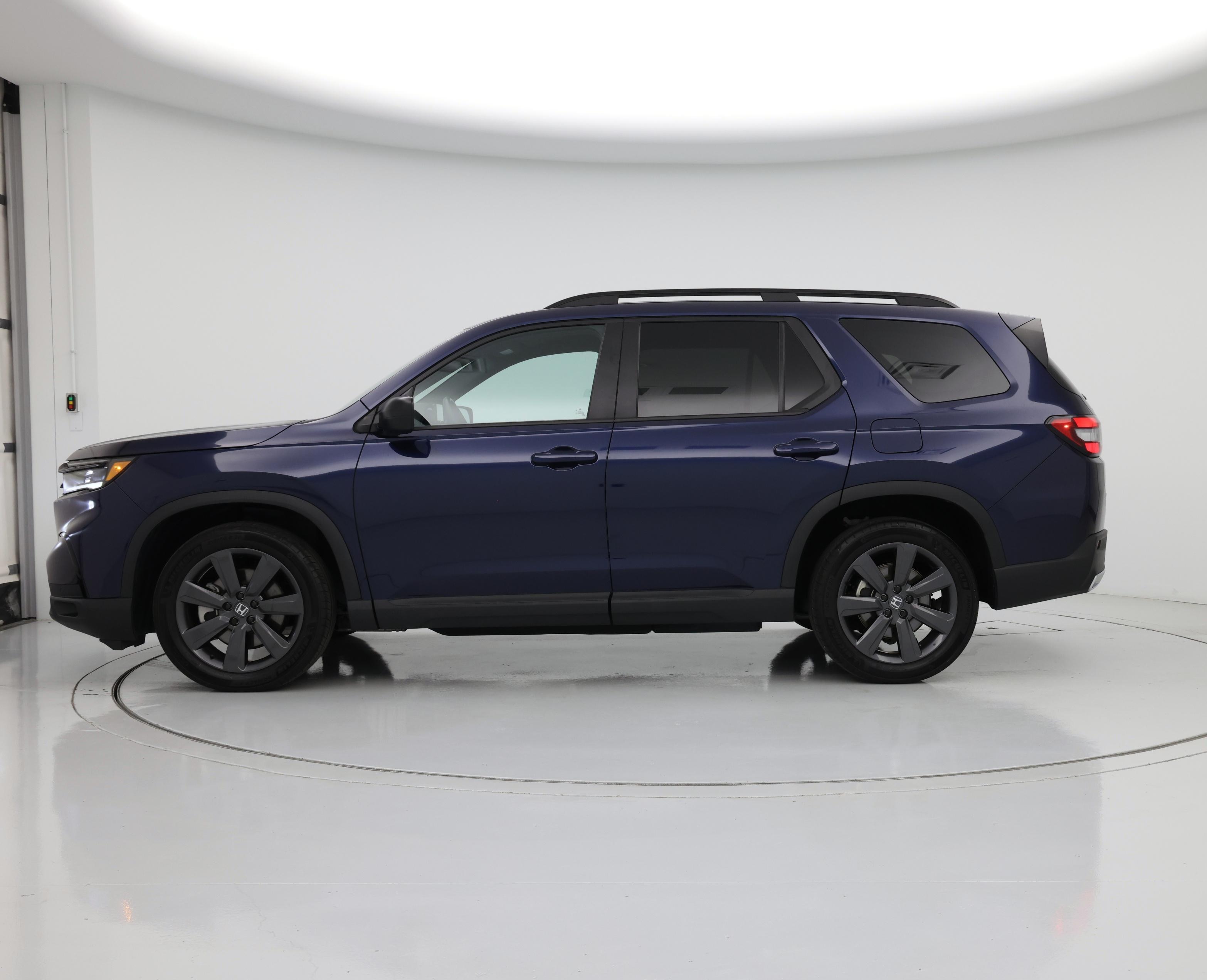 Thumbnail: 2024 Honda Pilot - 3