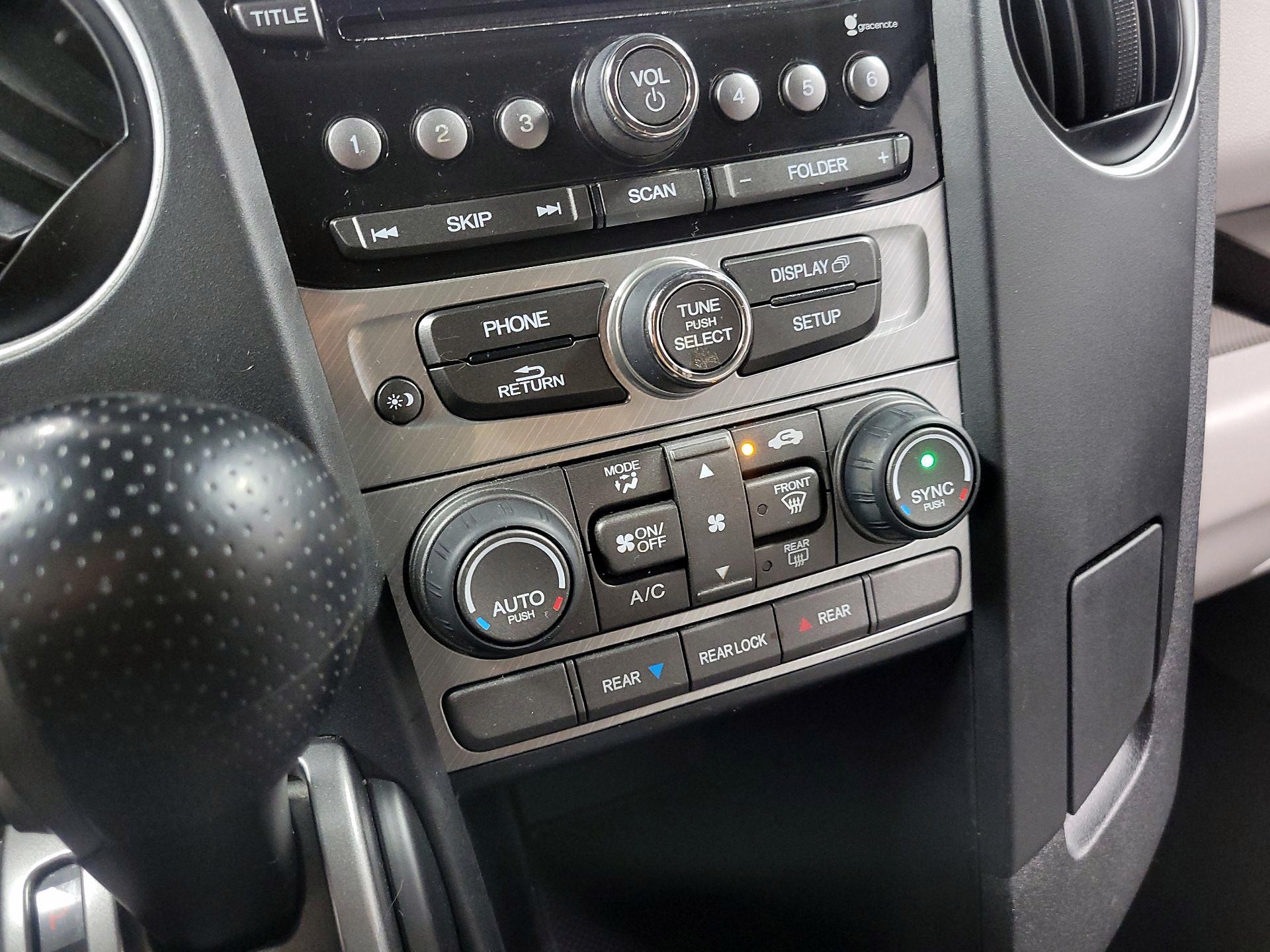 Thumbnail: 2014 Honda Pilot - 15