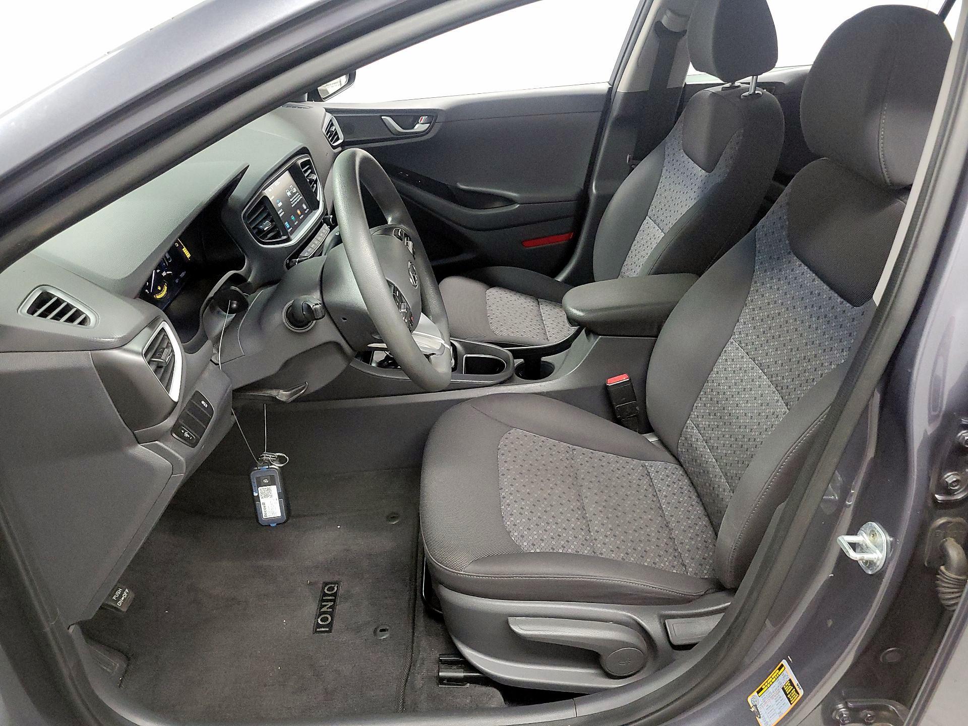 Thumbnail: 2019 Hyundai Ioniq - 11