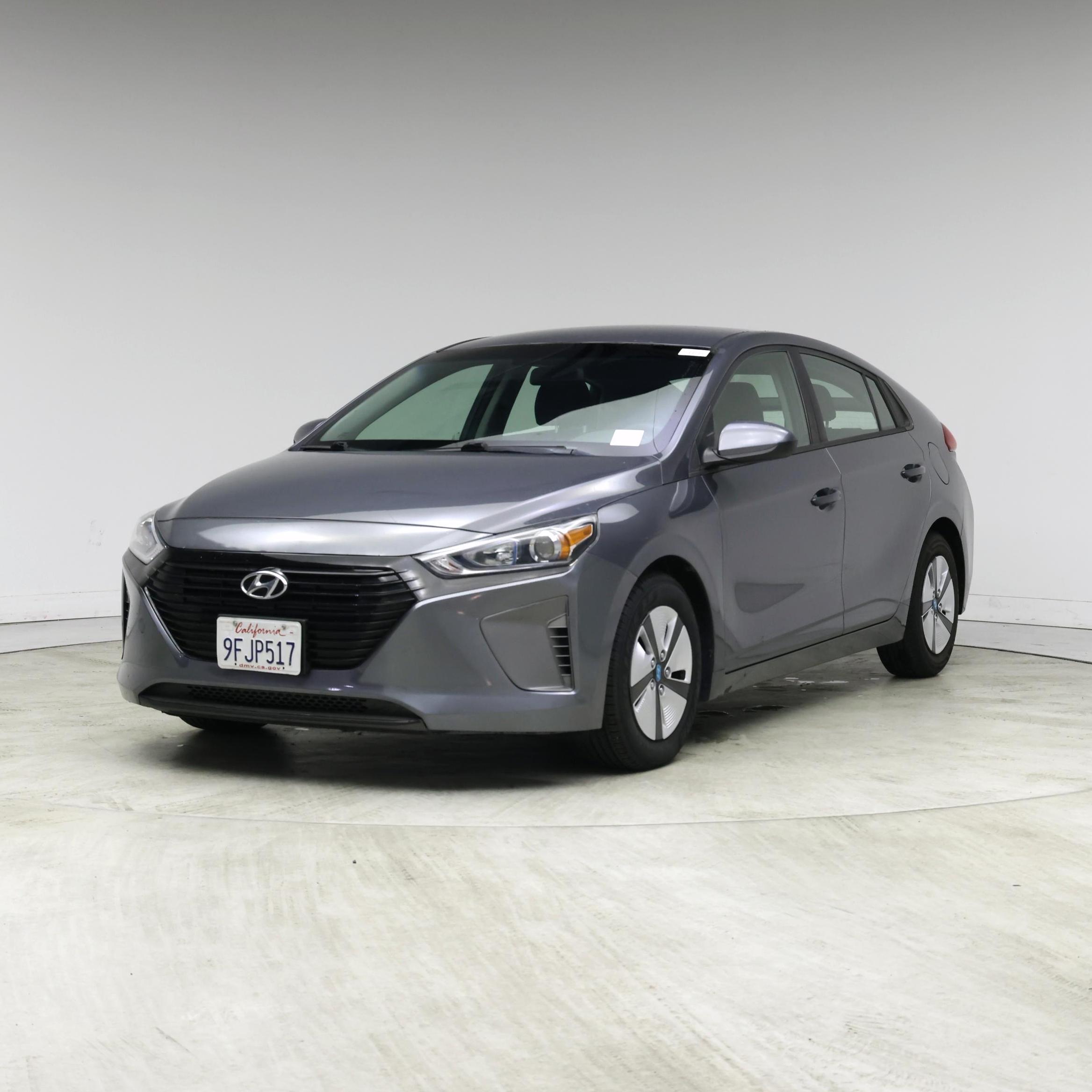 Thumbnail: 2019 Hyundai Ioniq - 4
