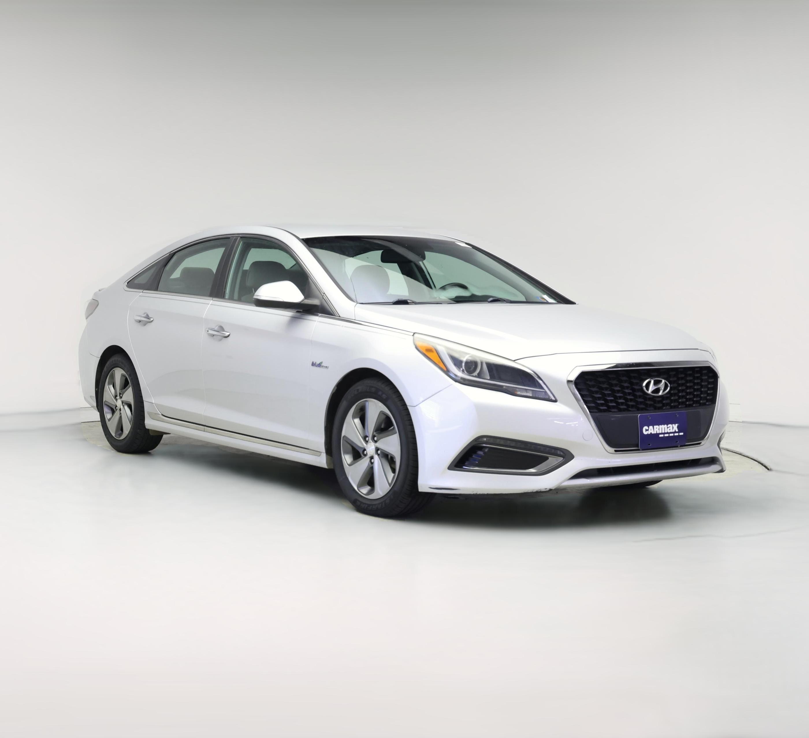 Thumbnail: 2016 Hyundai Sonata - 1
