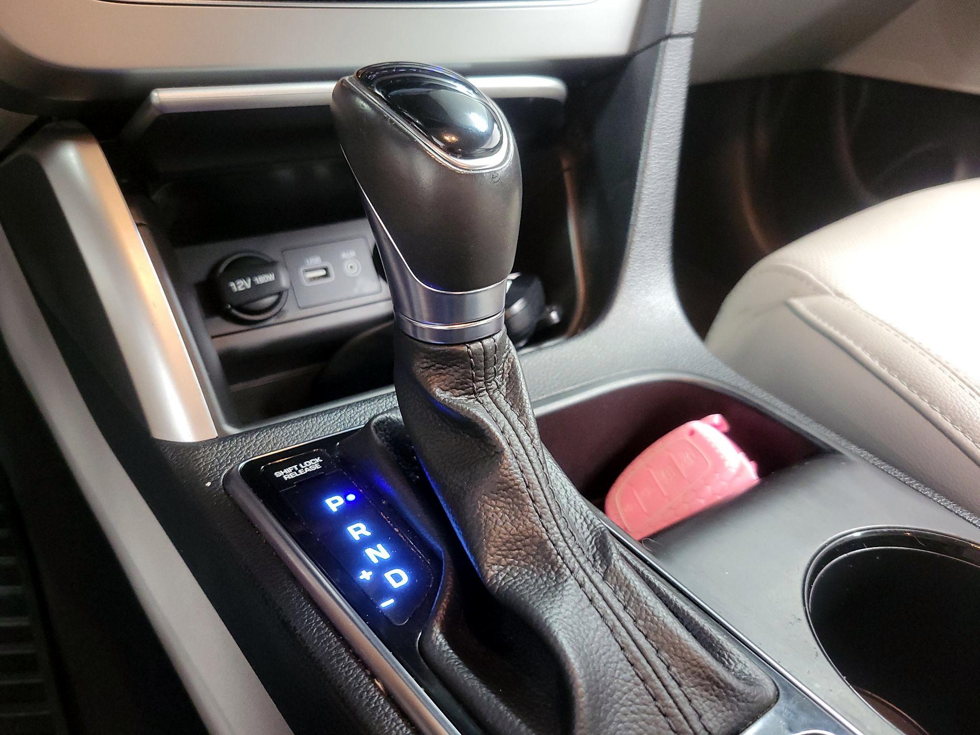 Thumbnail: 2016 Hyundai Sonata - 16