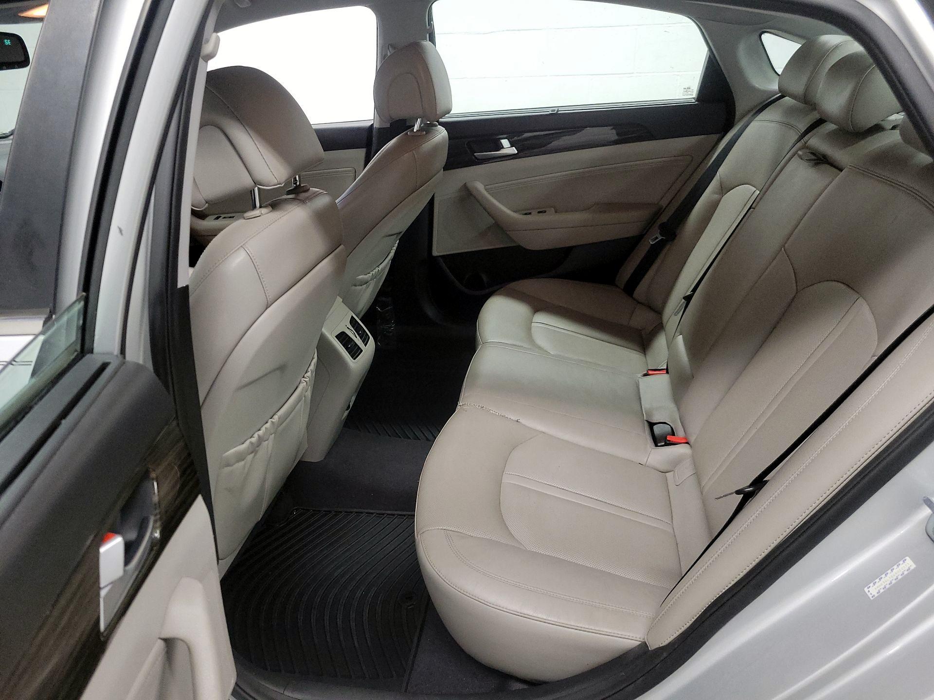 Thumbnail: 2016 Hyundai Sonata - 17