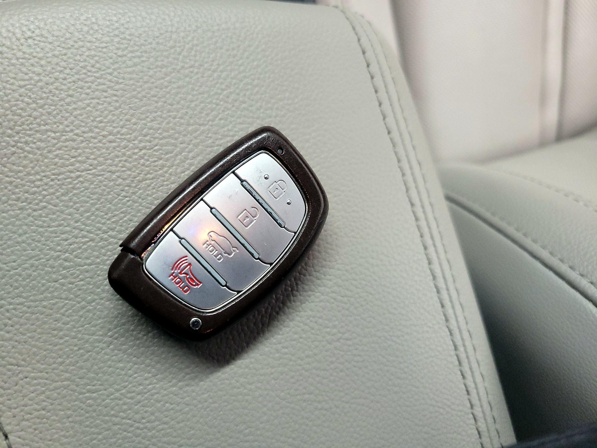 Thumbnail: 2016 Hyundai Sonata - 20