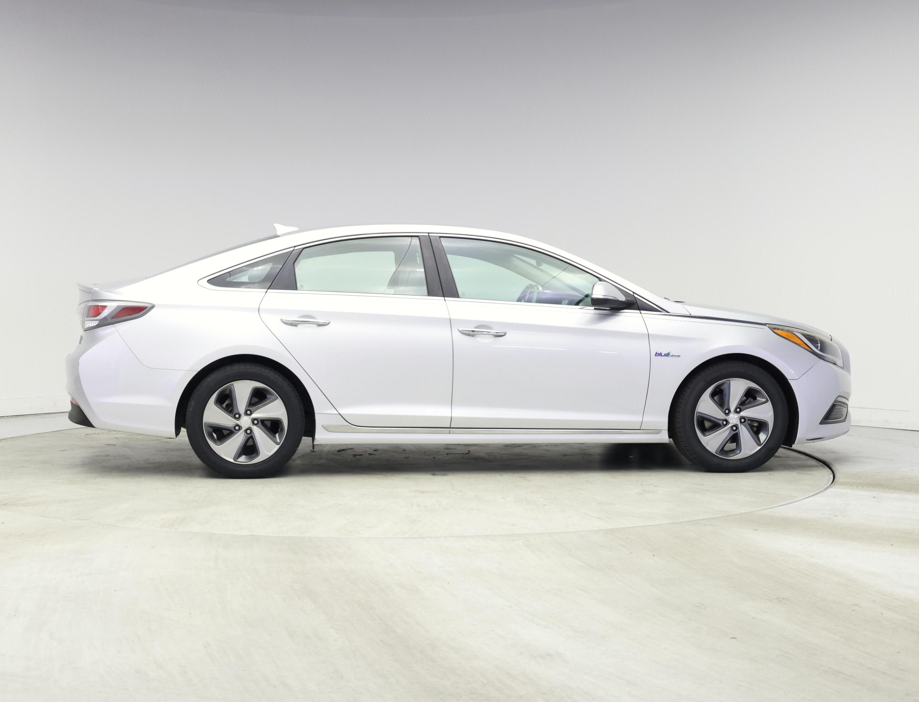 Thumbnail: 2016 Hyundai Sonata - 7