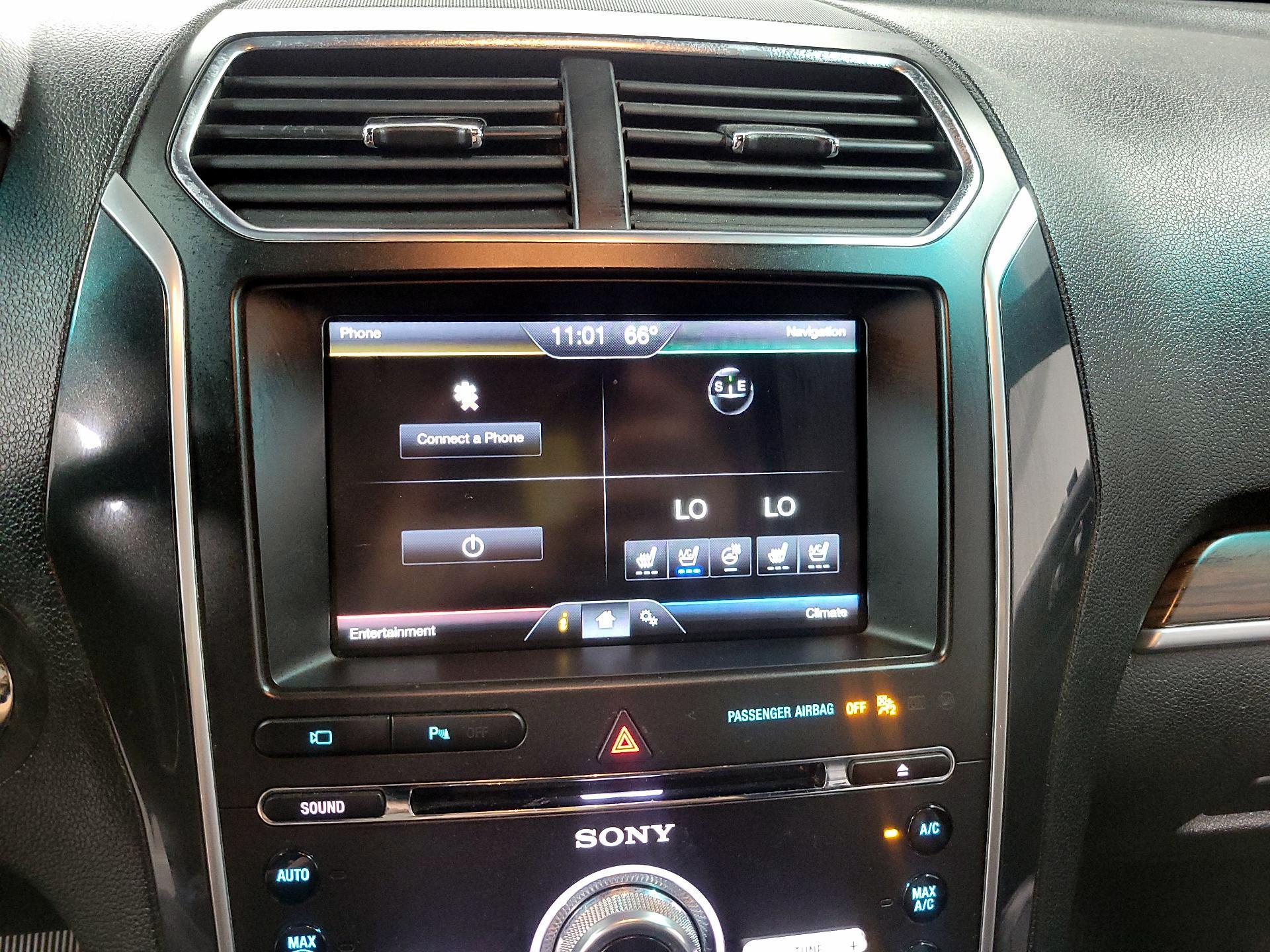 Thumbnail: 2016 Ford Explorer - 14
