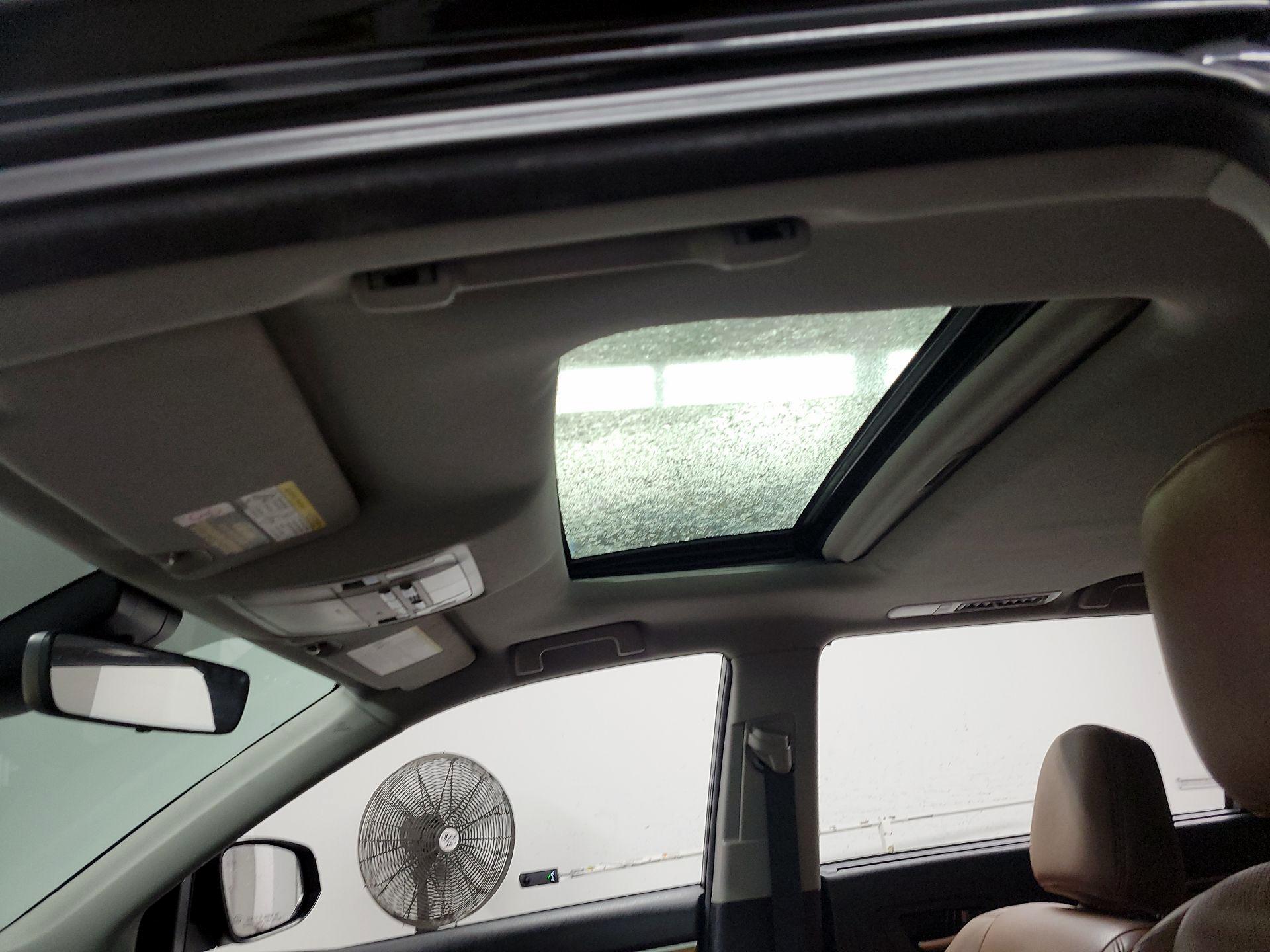 Thumbnail: 2018 Toyota Highlander - 19