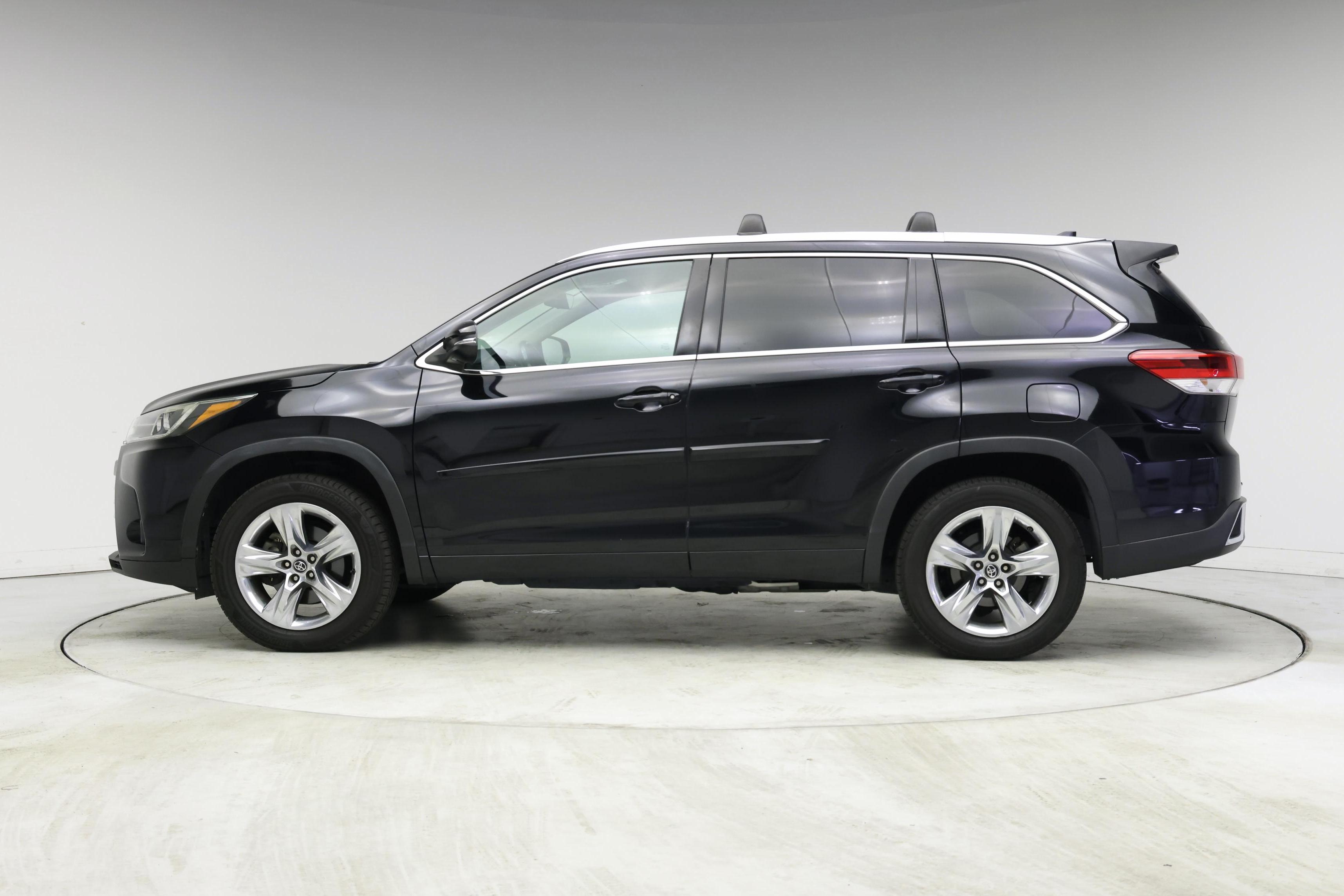 Thumbnail: 2018 Toyota Highlander - 3