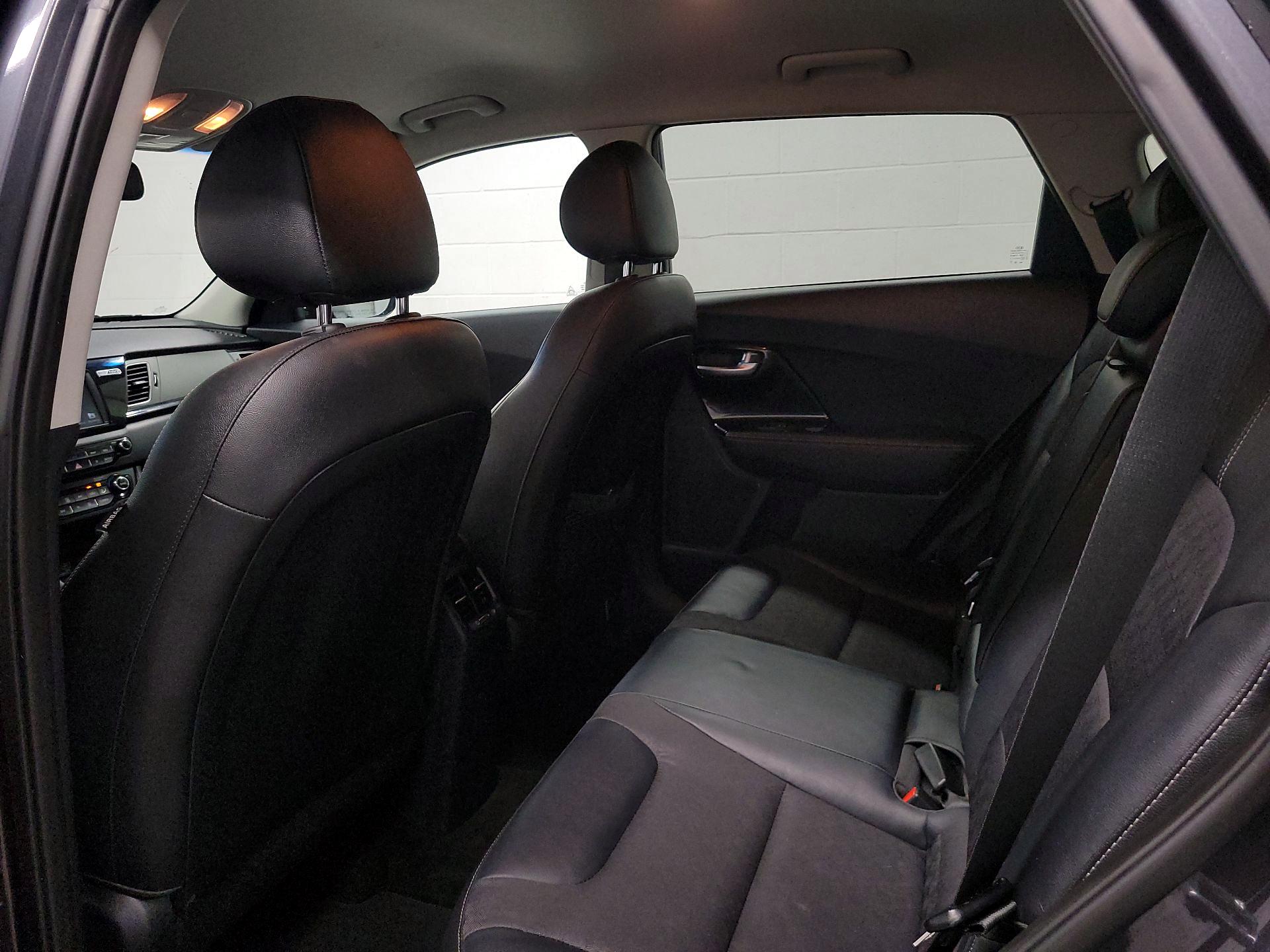 Thumbnail: 2019 Kia Niro - 18