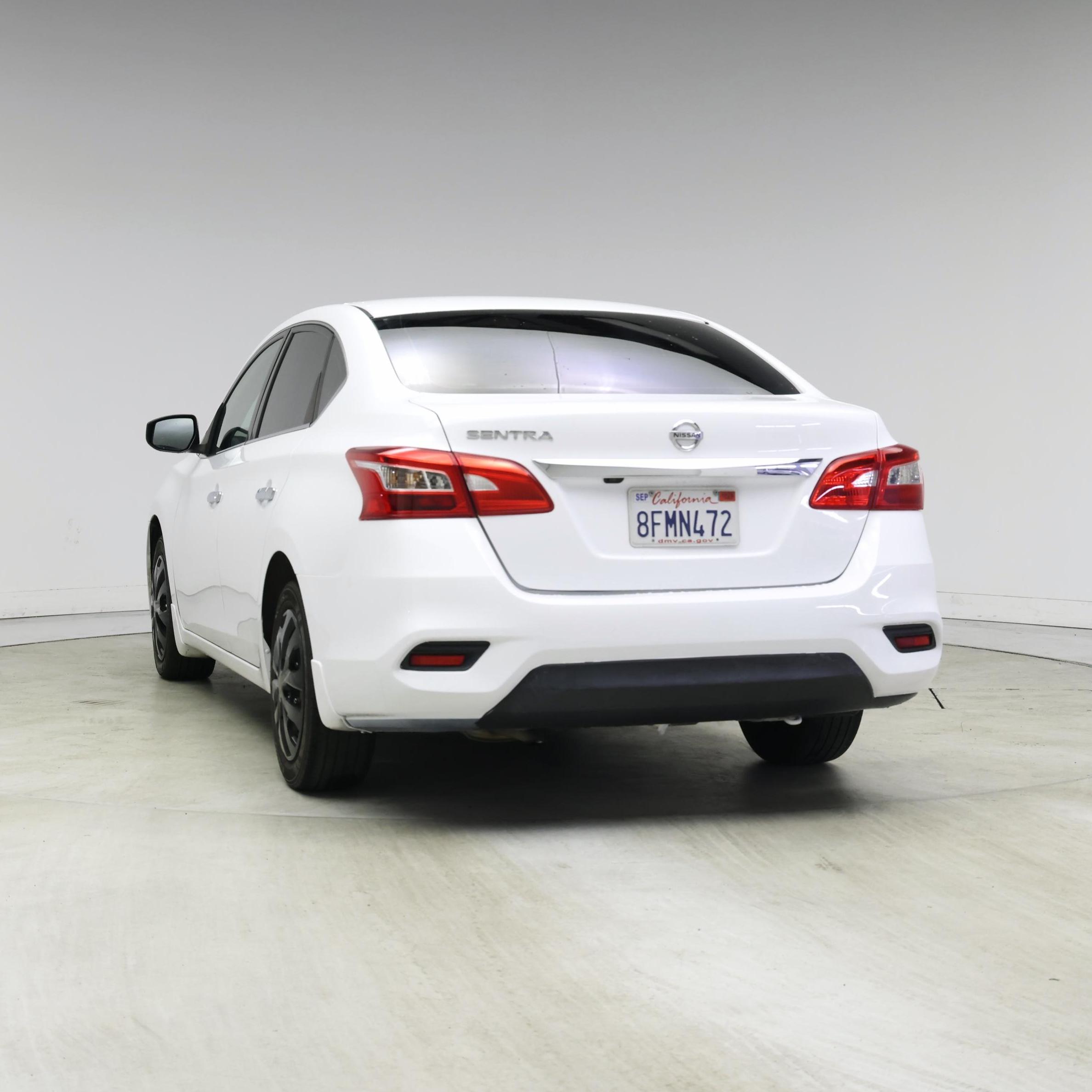 Thumbnail: 2018 Nissan Sentra - 6