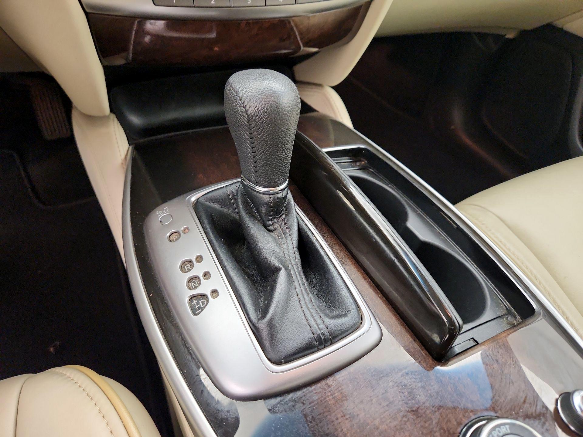Thumbnail: 2015 INFINITI QX60 - 18