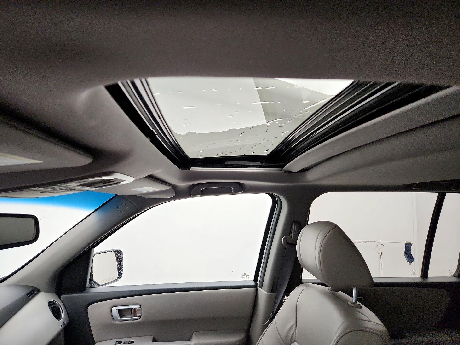 Thumbnail: 2014 Honda Pilot - 19